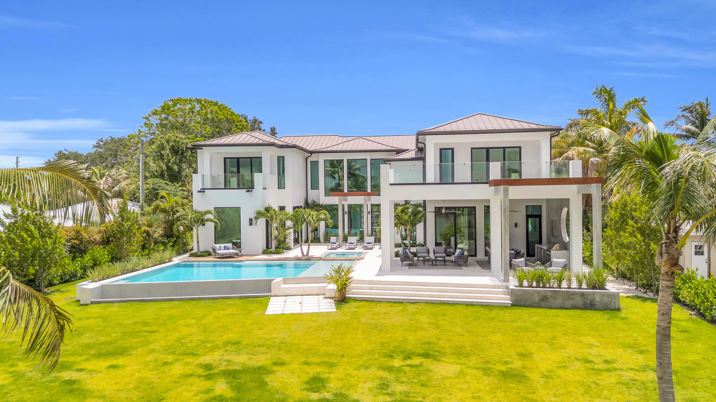 19175 W Riverside, Tequesta FL 33469