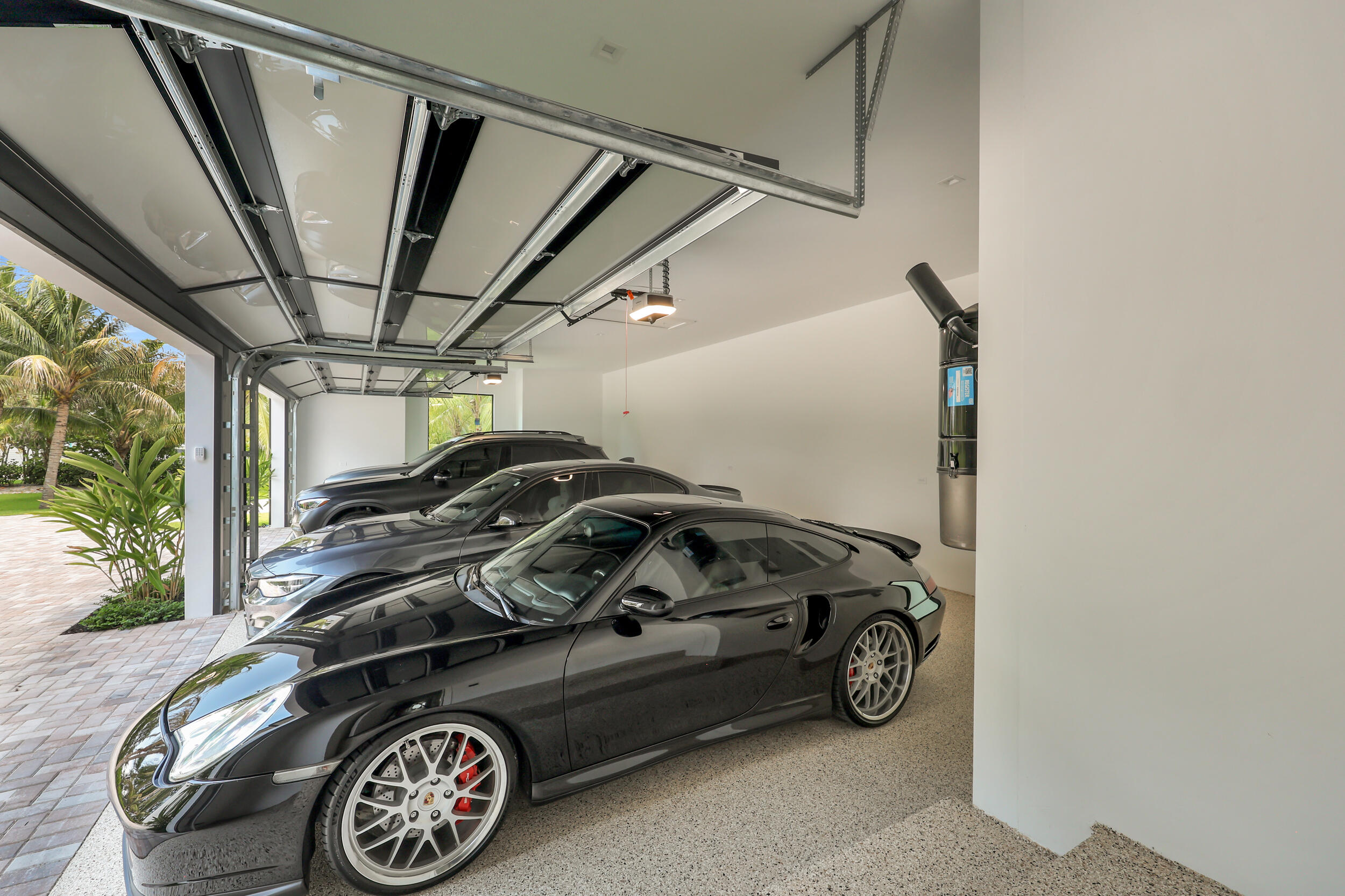 19175 W Riverside, Tequesta FL 33469