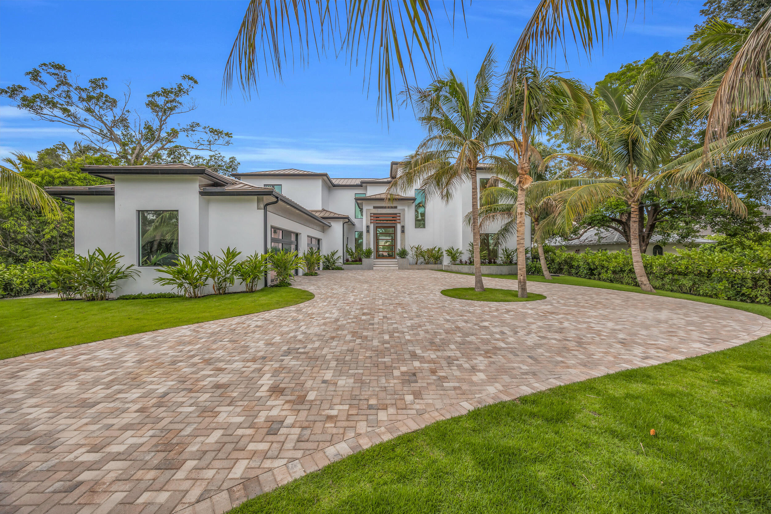 19175 W Riverside, Tequesta FL 33469