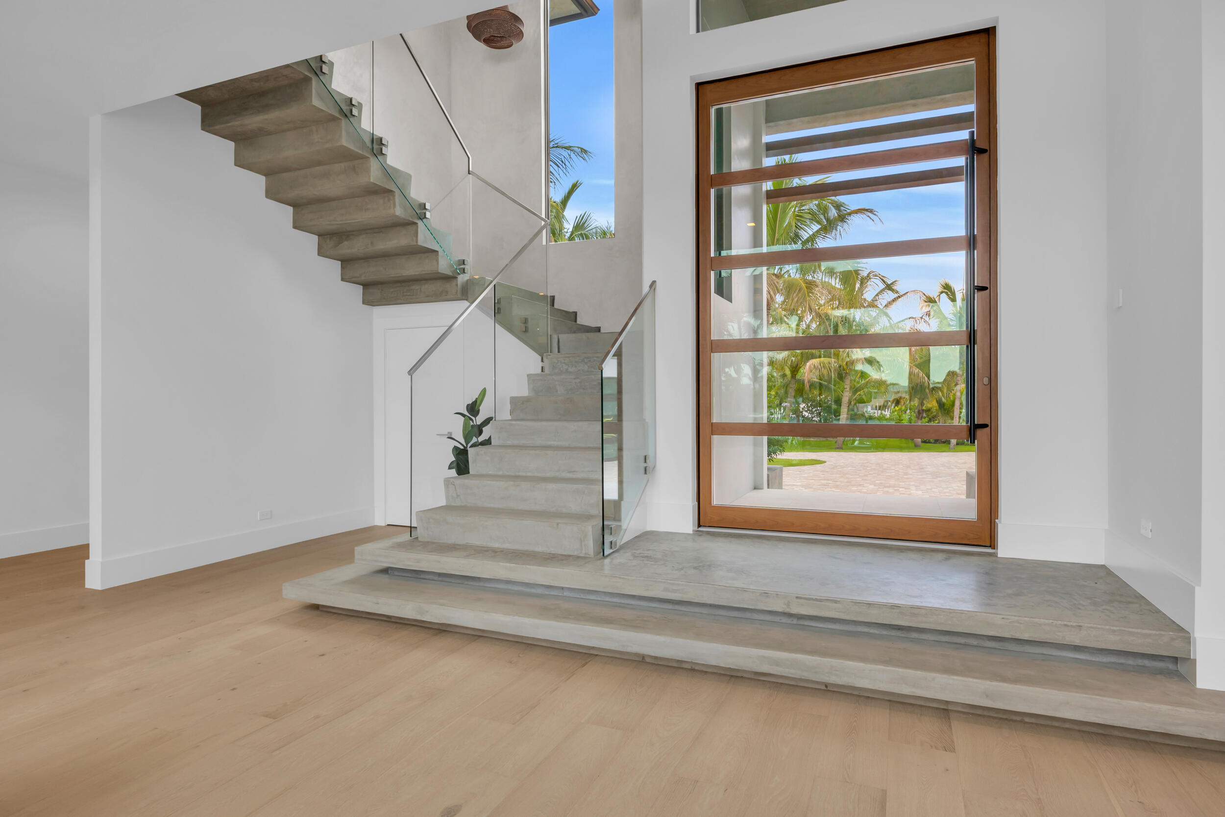 19175 W Riverside, Tequesta FL 33469