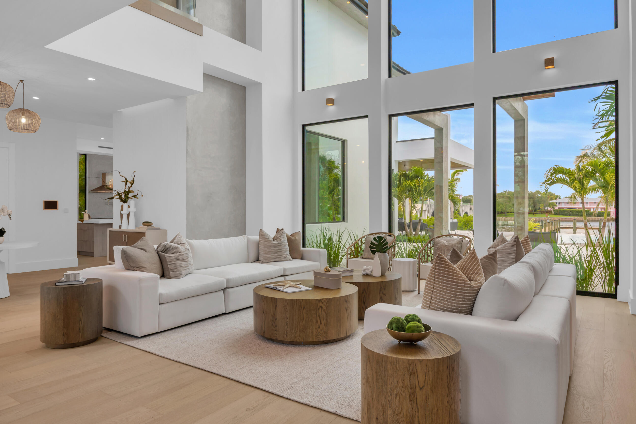 19175 W Riverside, Tequesta FL 33469