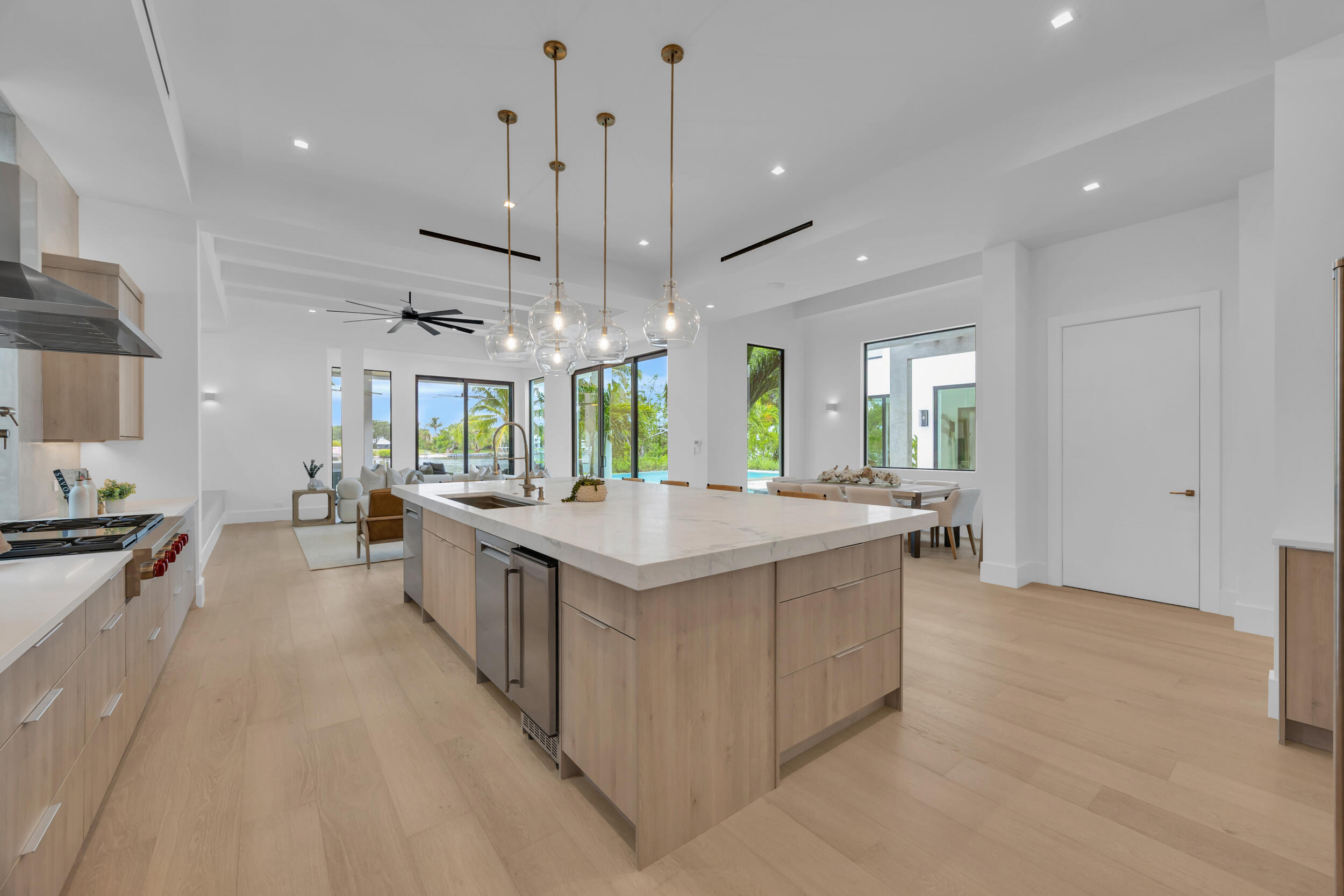 19175 W Riverside, Tequesta FL 33469