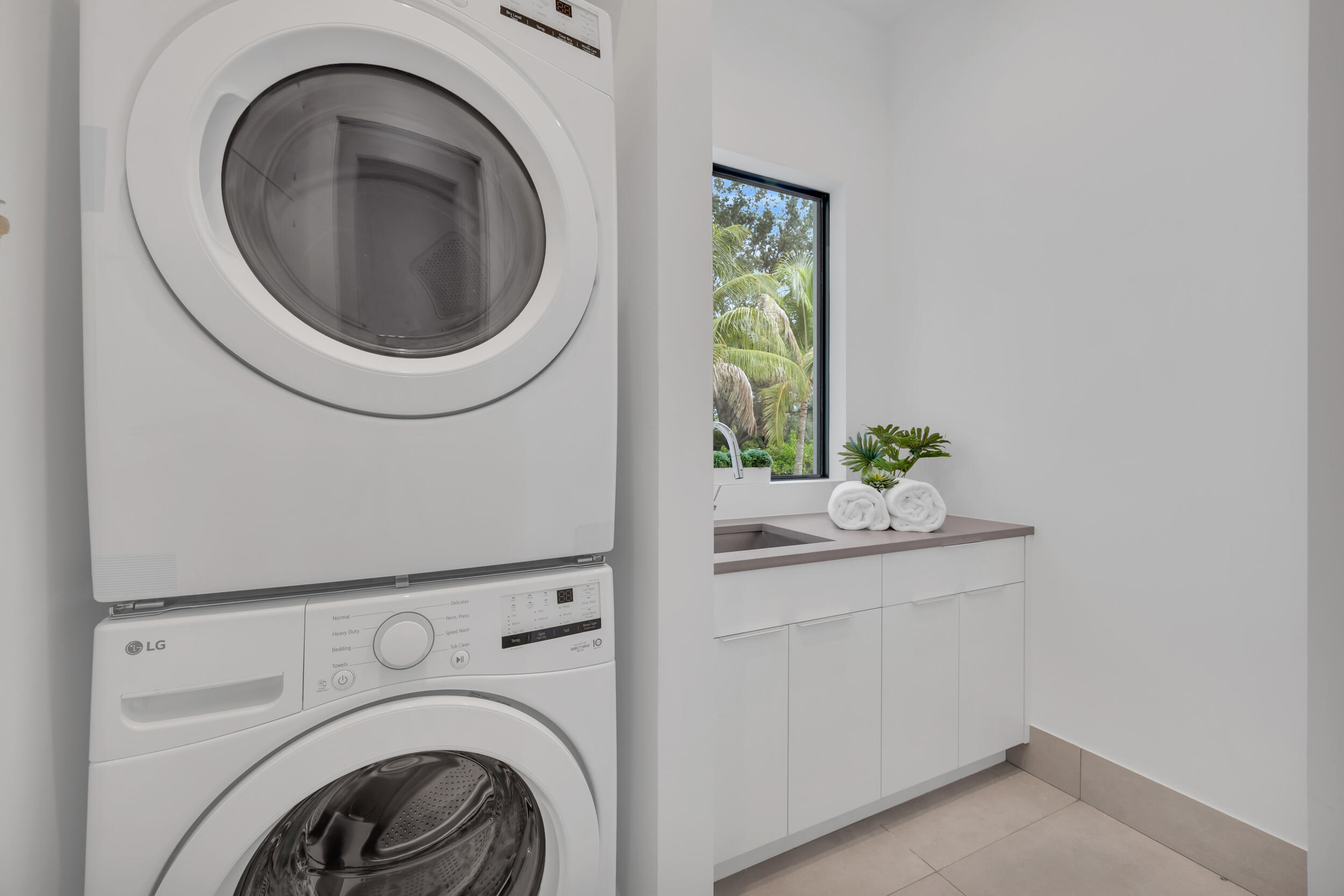 19175 W Riverside, Tequesta FL 33469