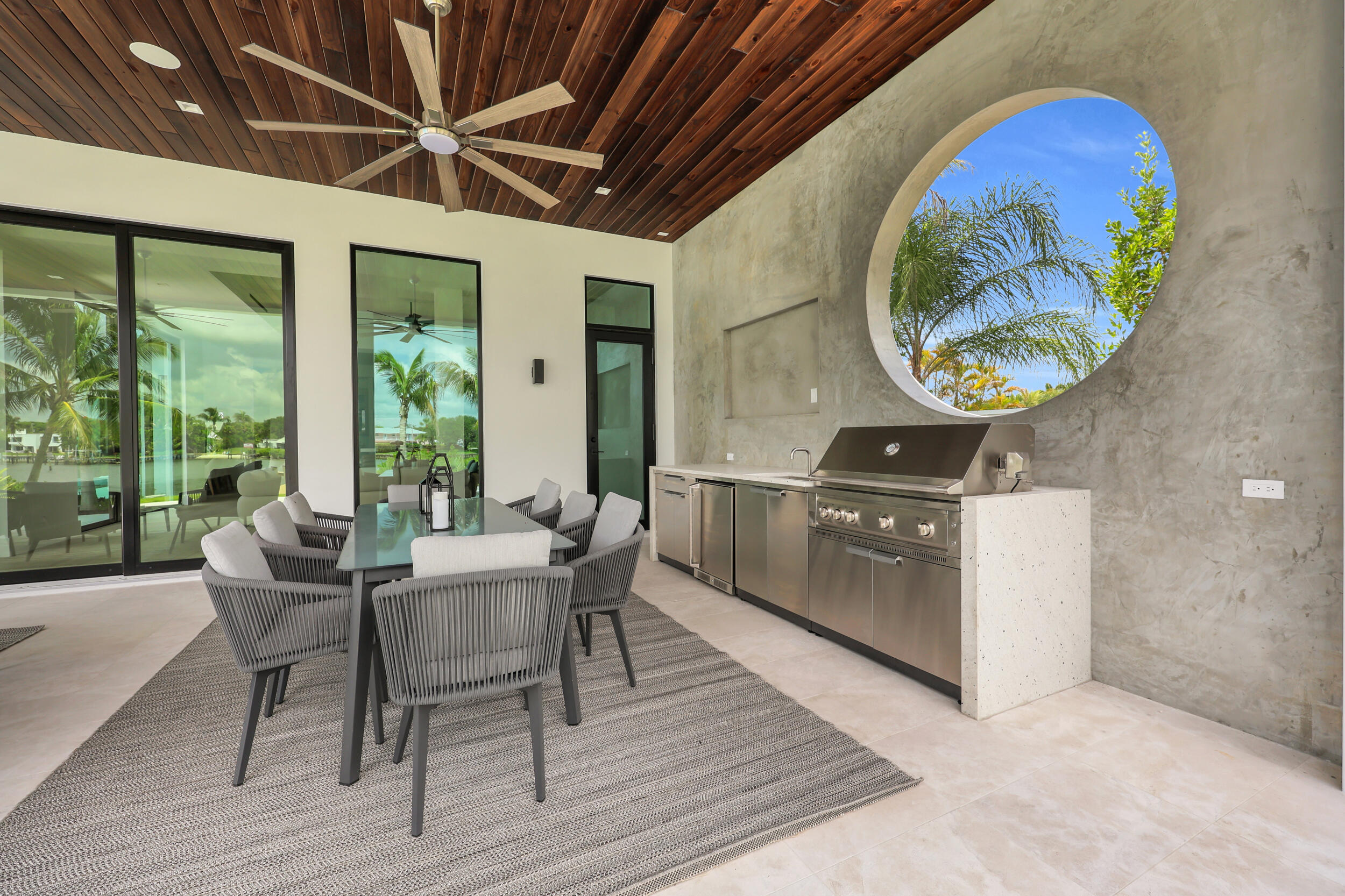 19175 W Riverside, Tequesta FL 33469