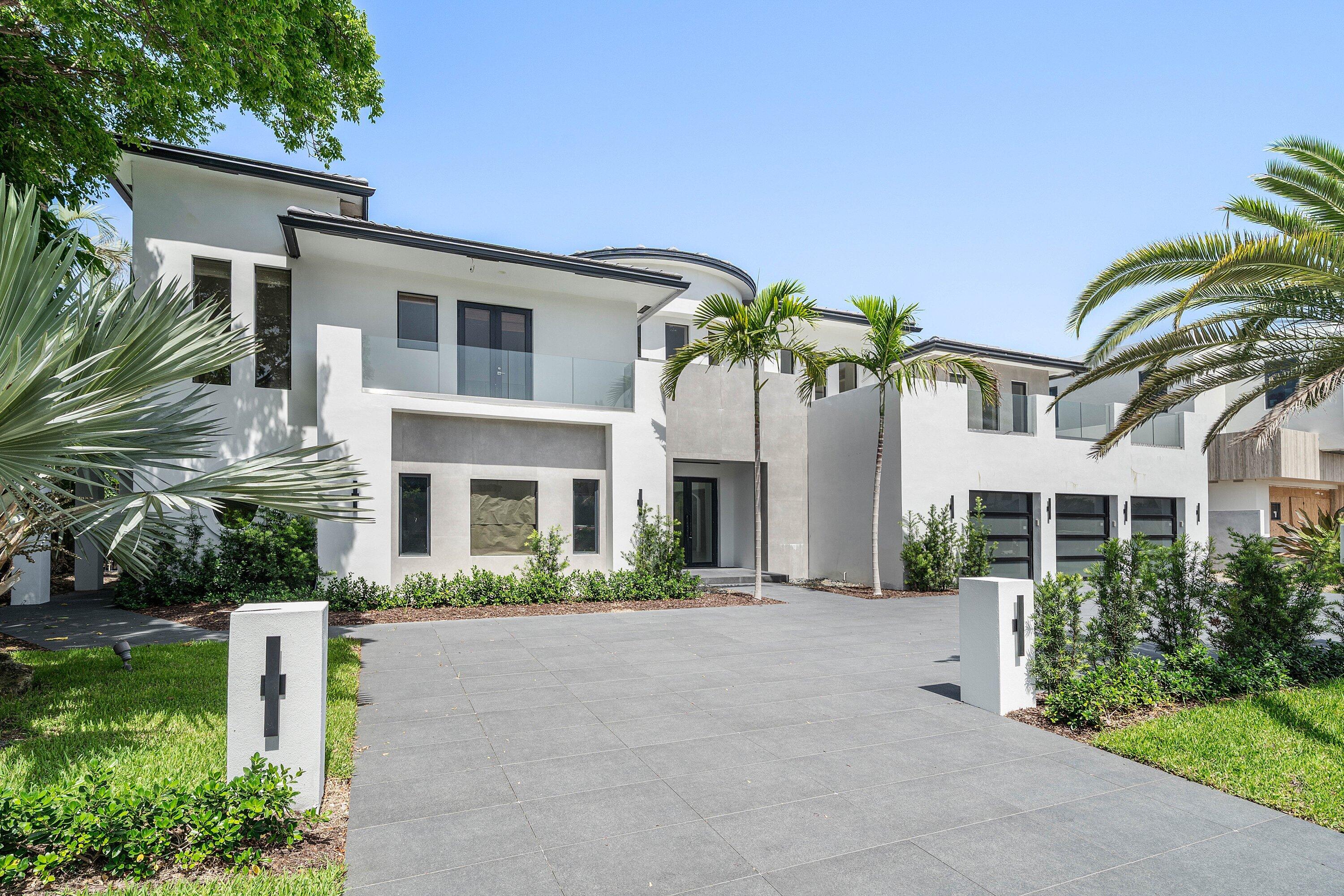 419 E Coconut Palm, Boca Raton FL 33432