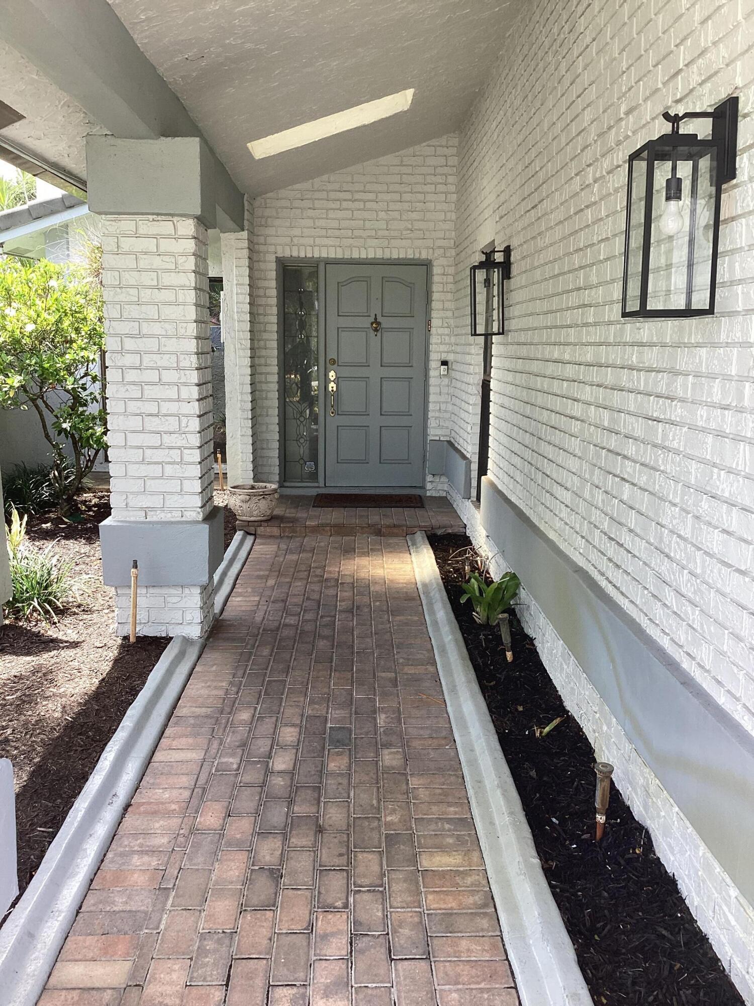 10496 Augusta, Boca Raton FL 33498