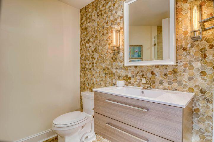 570 Ocean #601, Juno Beach FL 33408
