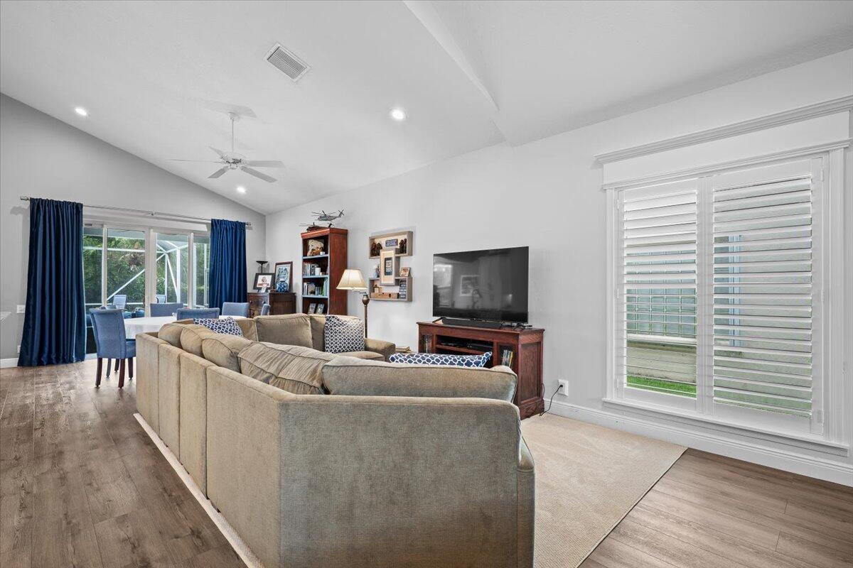 83 Satinwood, Palm Beach Gardens FL 33410