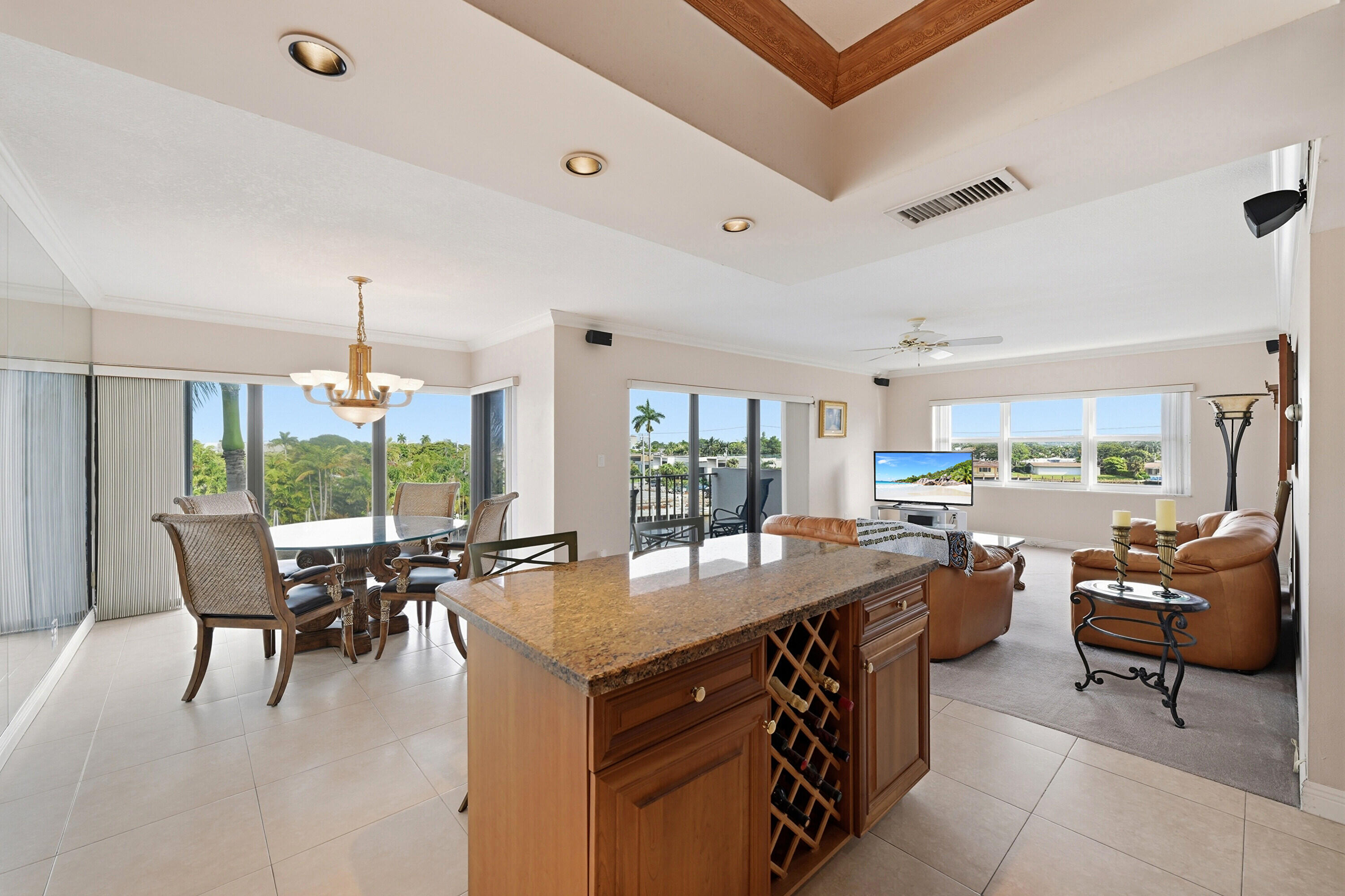 1839 Middle River #302, Fort Lauderdale FL 33305