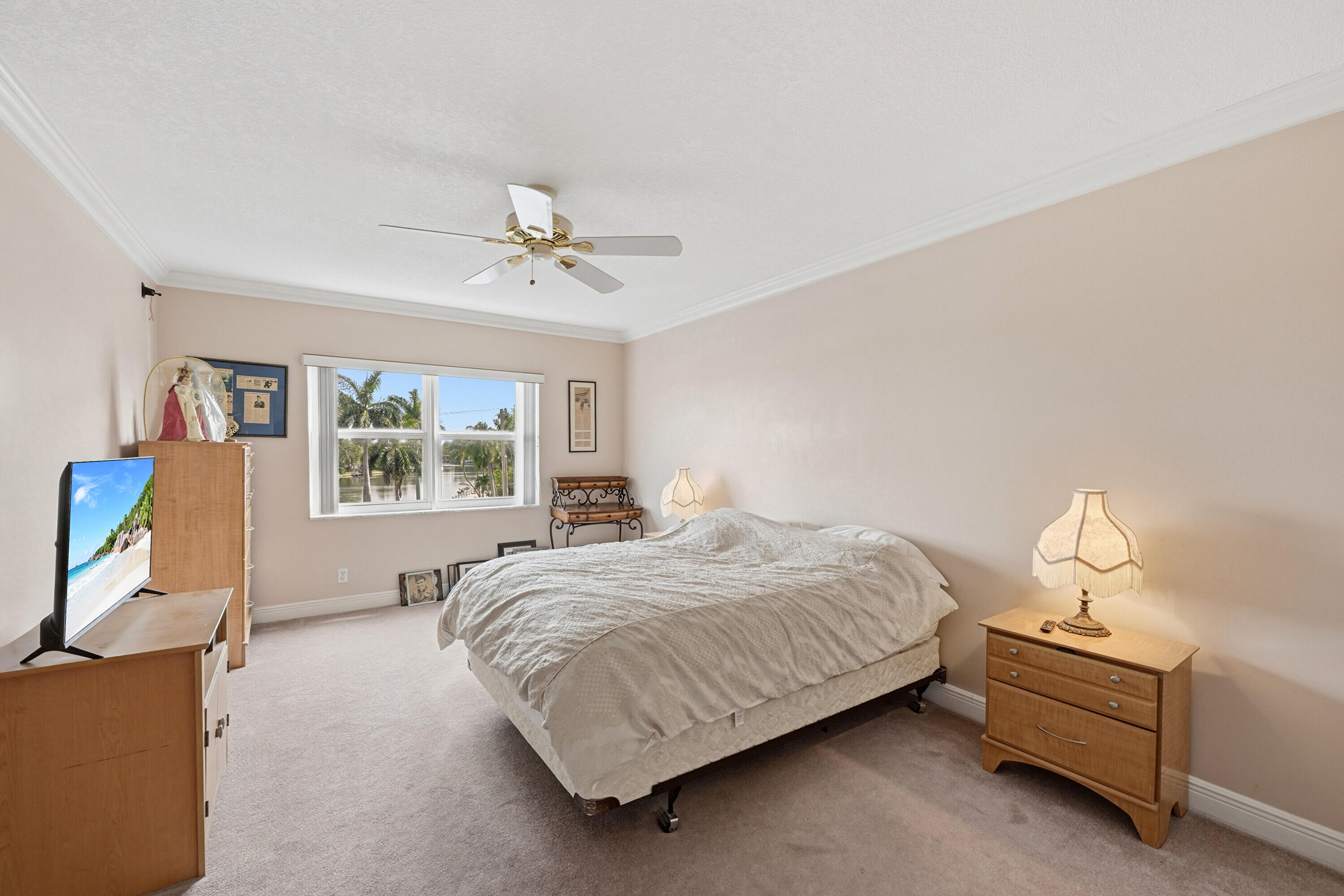 1839 Middle River #302, Fort Lauderdale FL 33305
