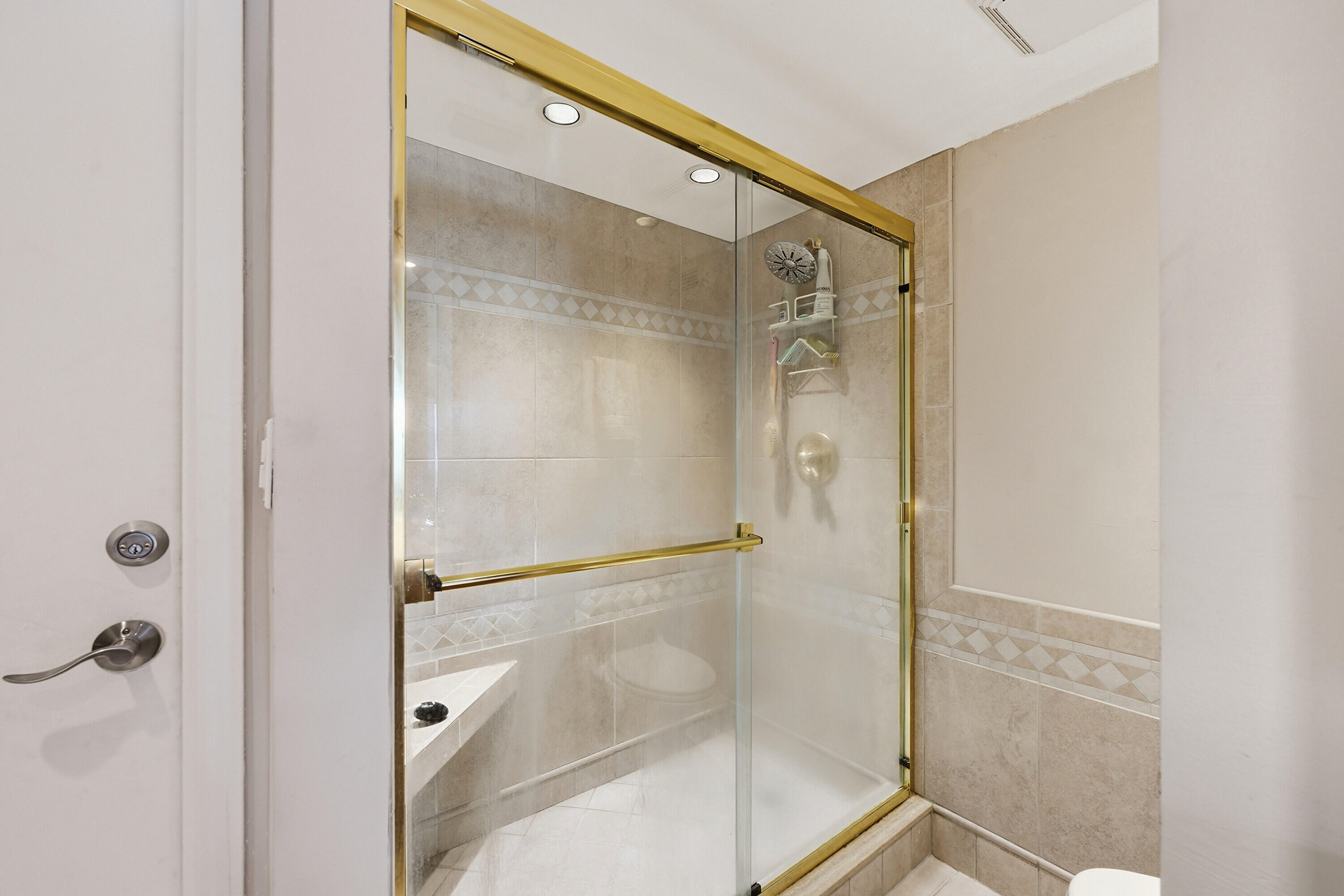 1839 Middle River #302, Fort Lauderdale FL 33305