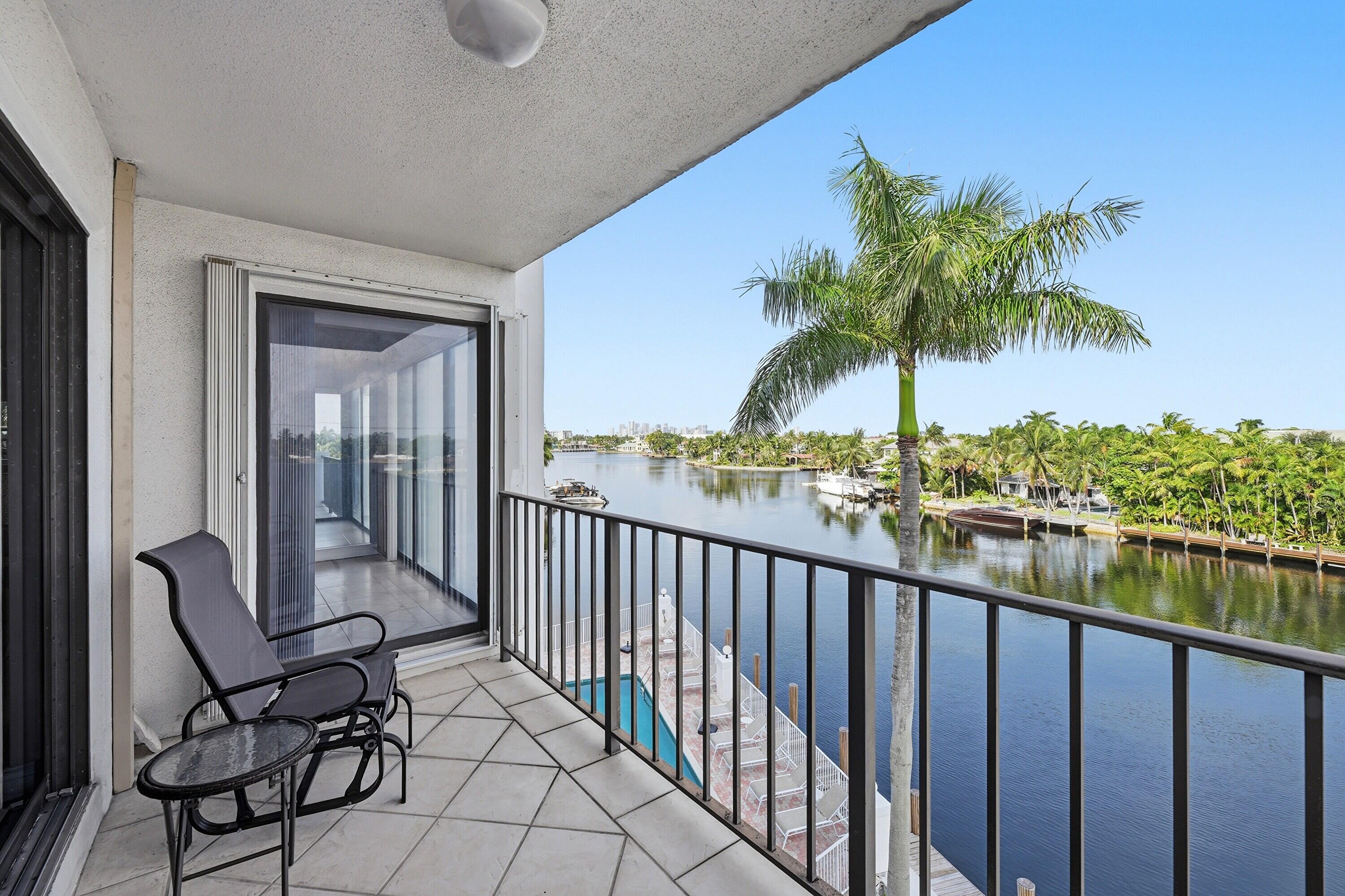 1839 Middle River #302, Fort Lauderdale FL 33305