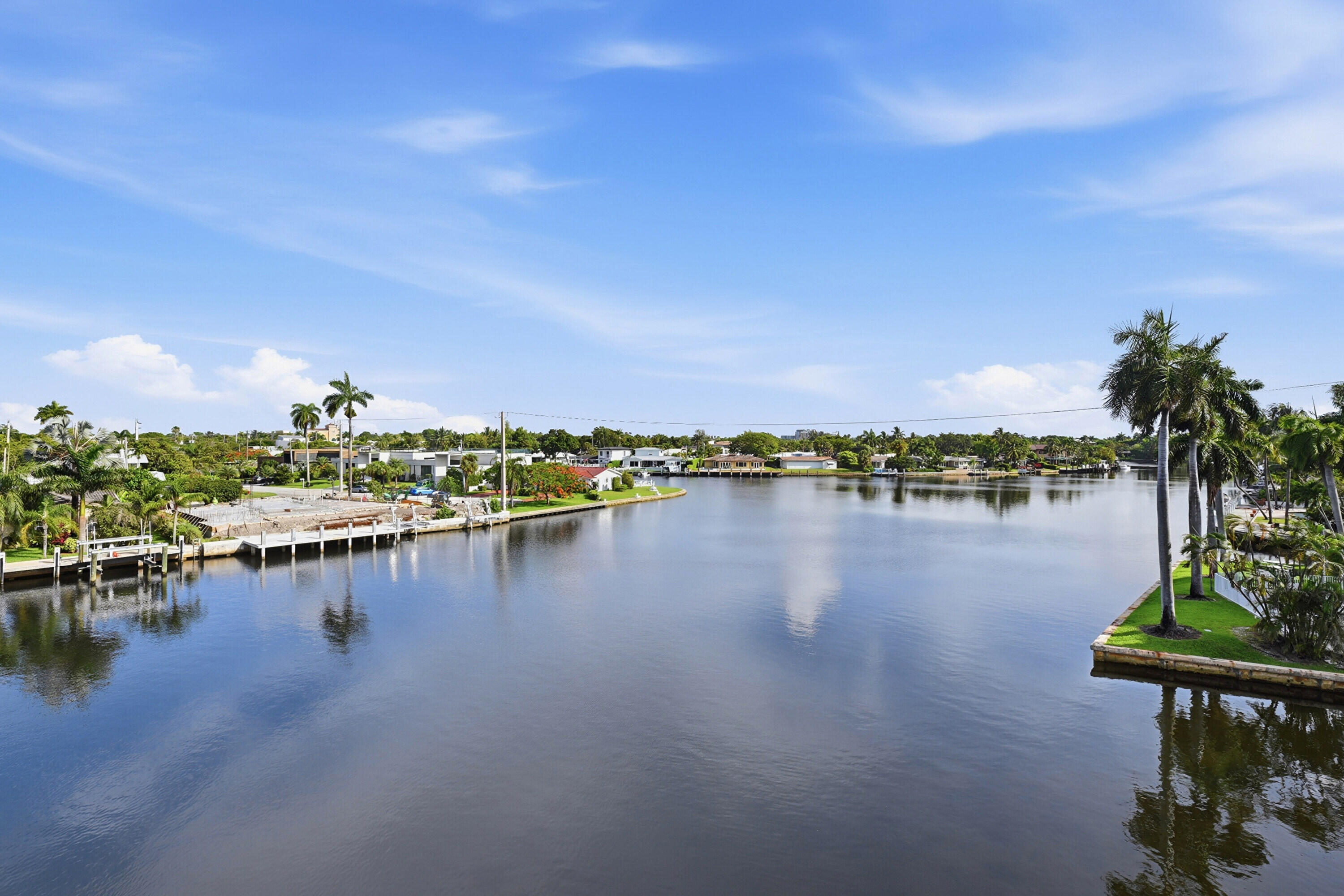 1839 Middle River #302, Fort Lauderdale FL 33305