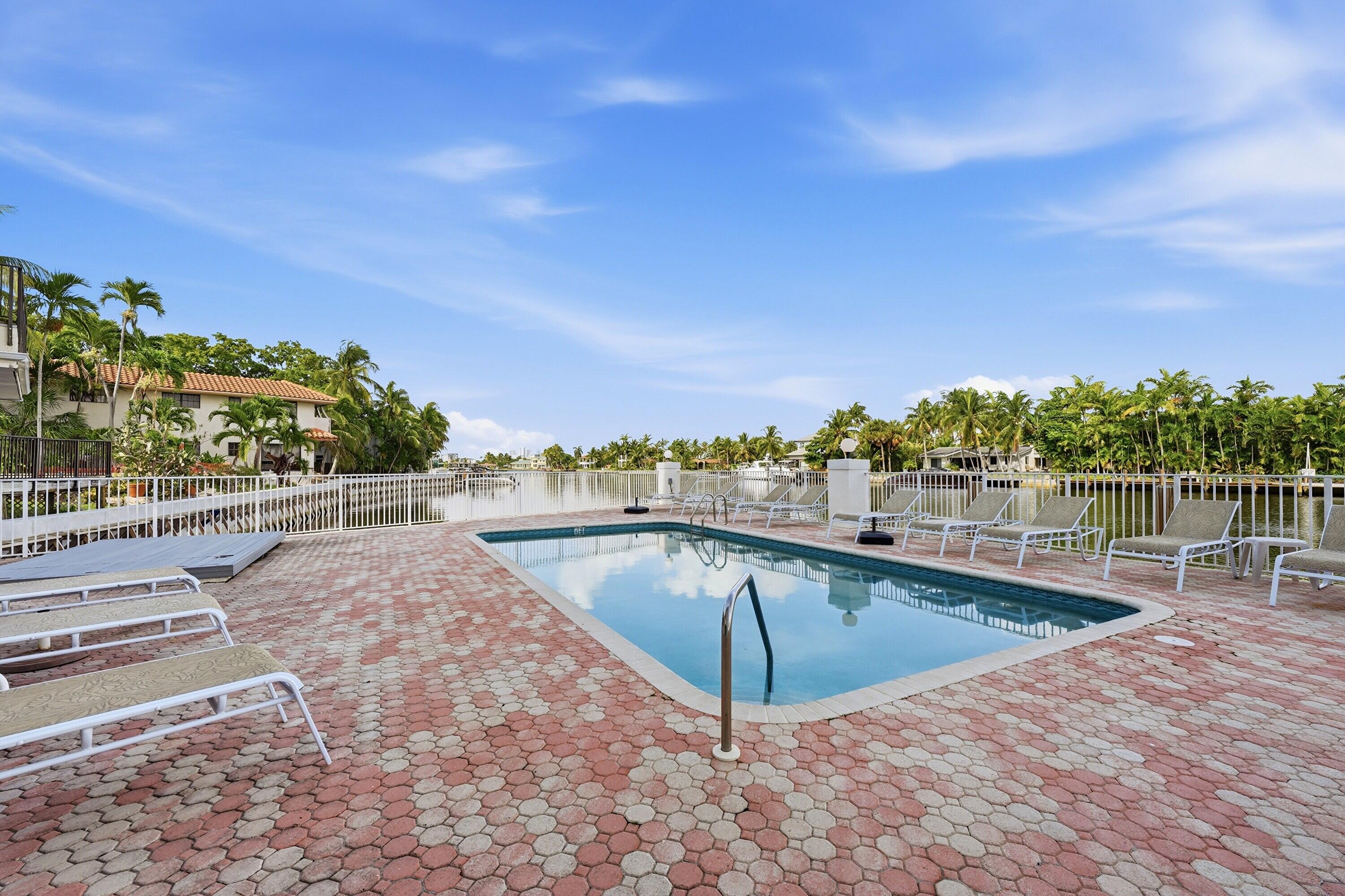 1839 Middle River #302, Fort Lauderdale FL 33305