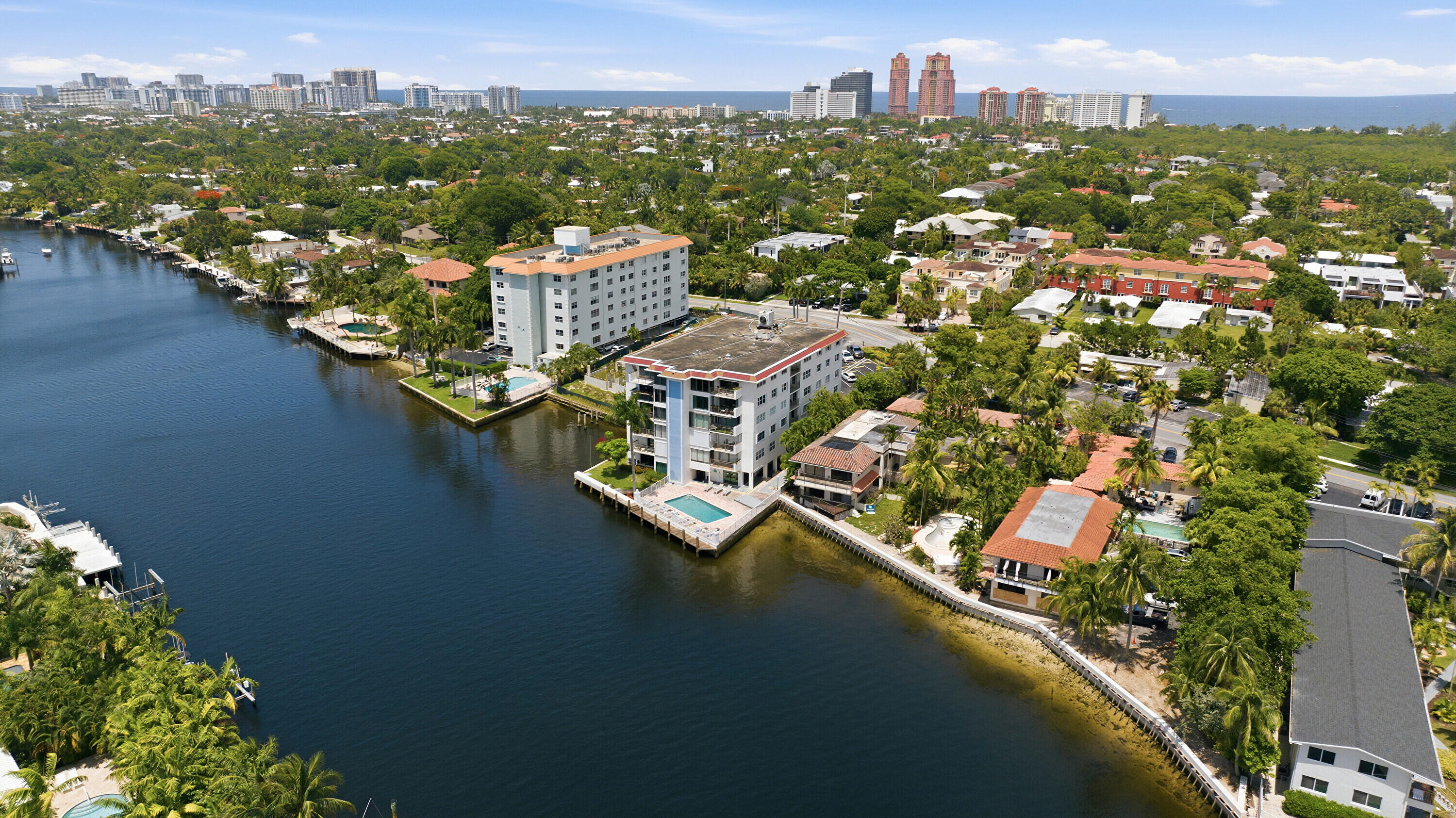 1839 Middle River #302, Fort Lauderdale FL 33305
