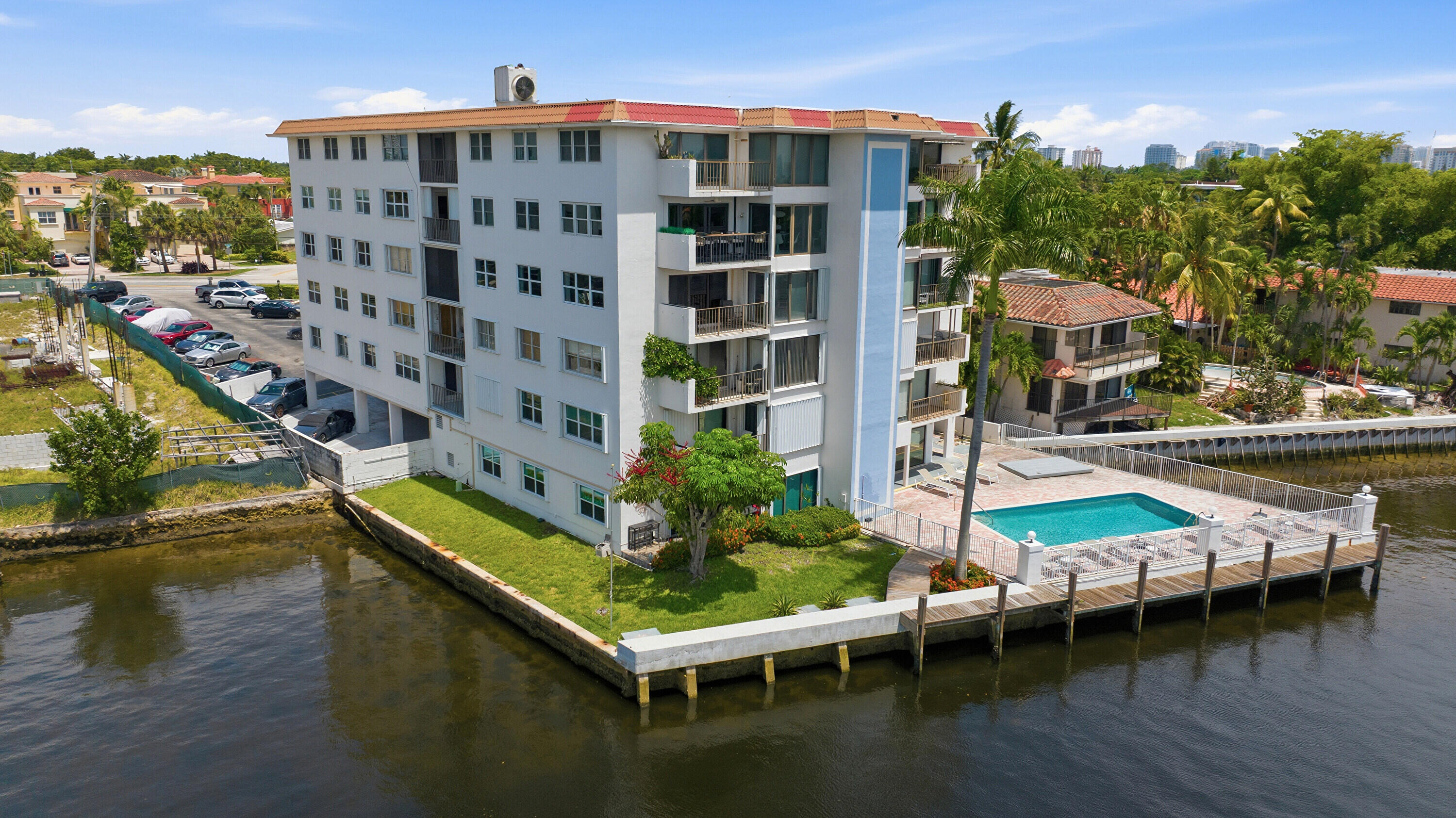 1839 Middle River #302, Fort Lauderdale FL 33305