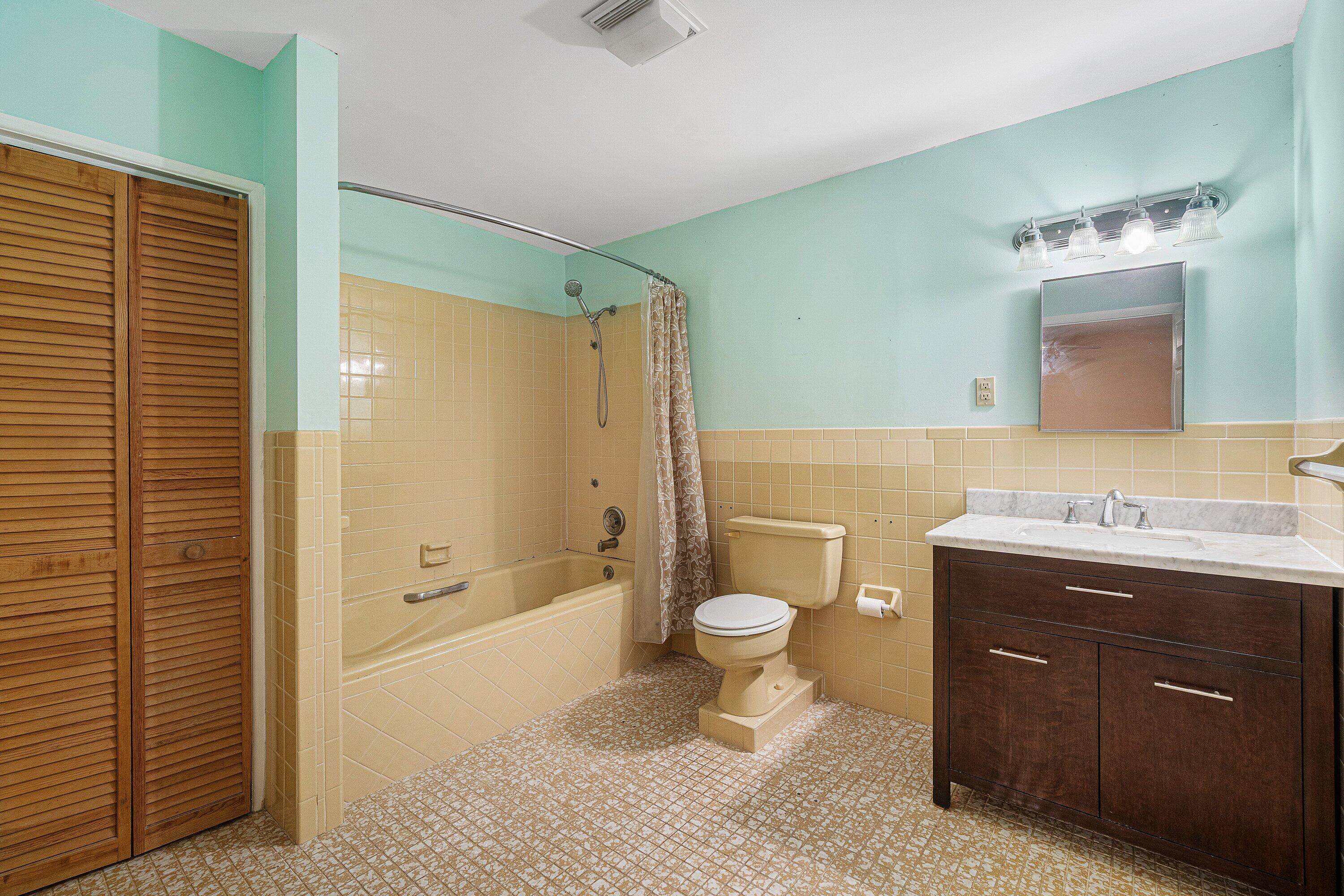 3195 Emerson, Palm Springs FL 33461