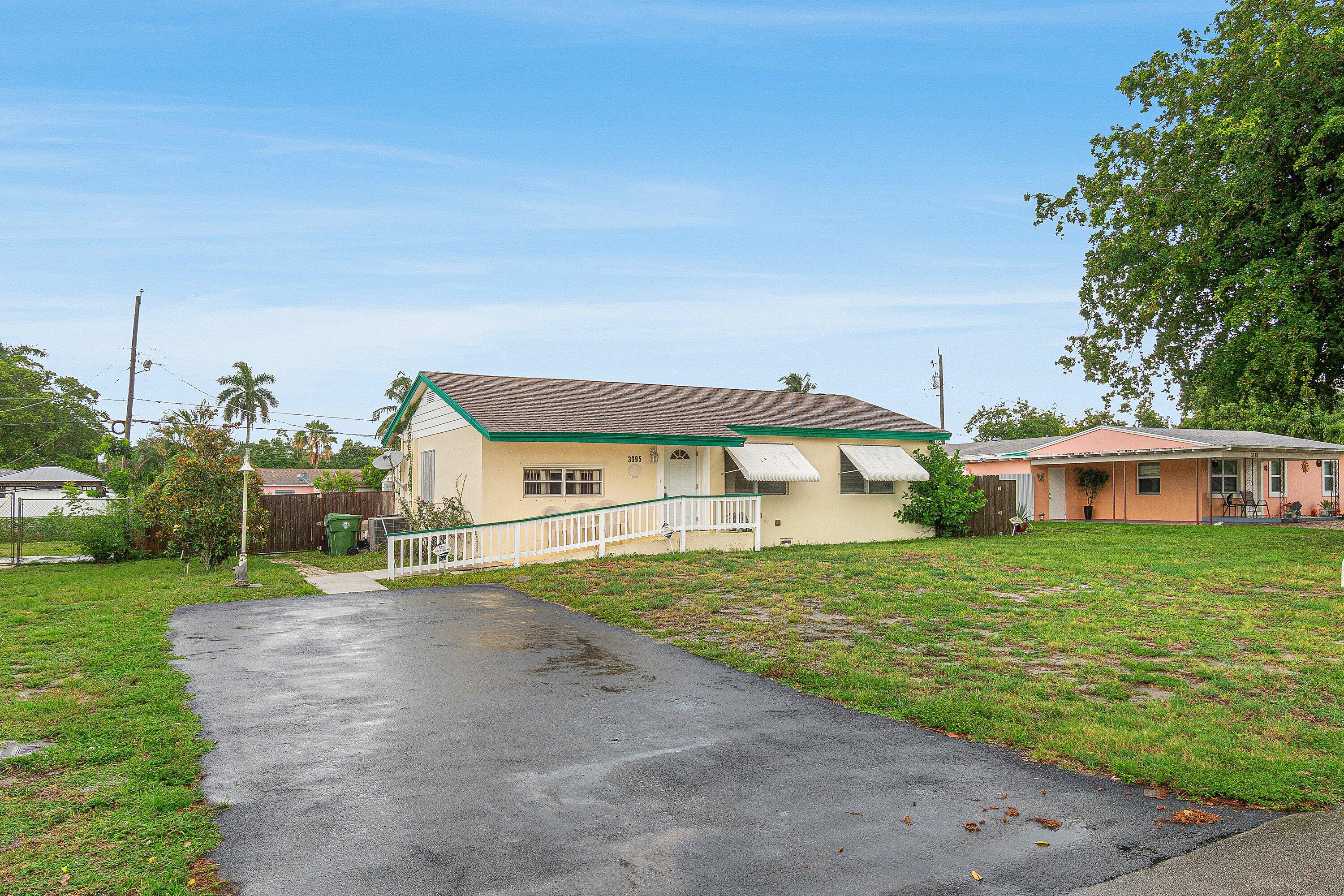 3195 Emerson, Palm Springs FL 33461