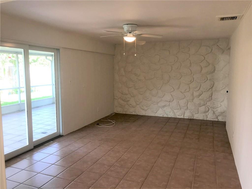 6575 NW 3rd, Margate FL 33063