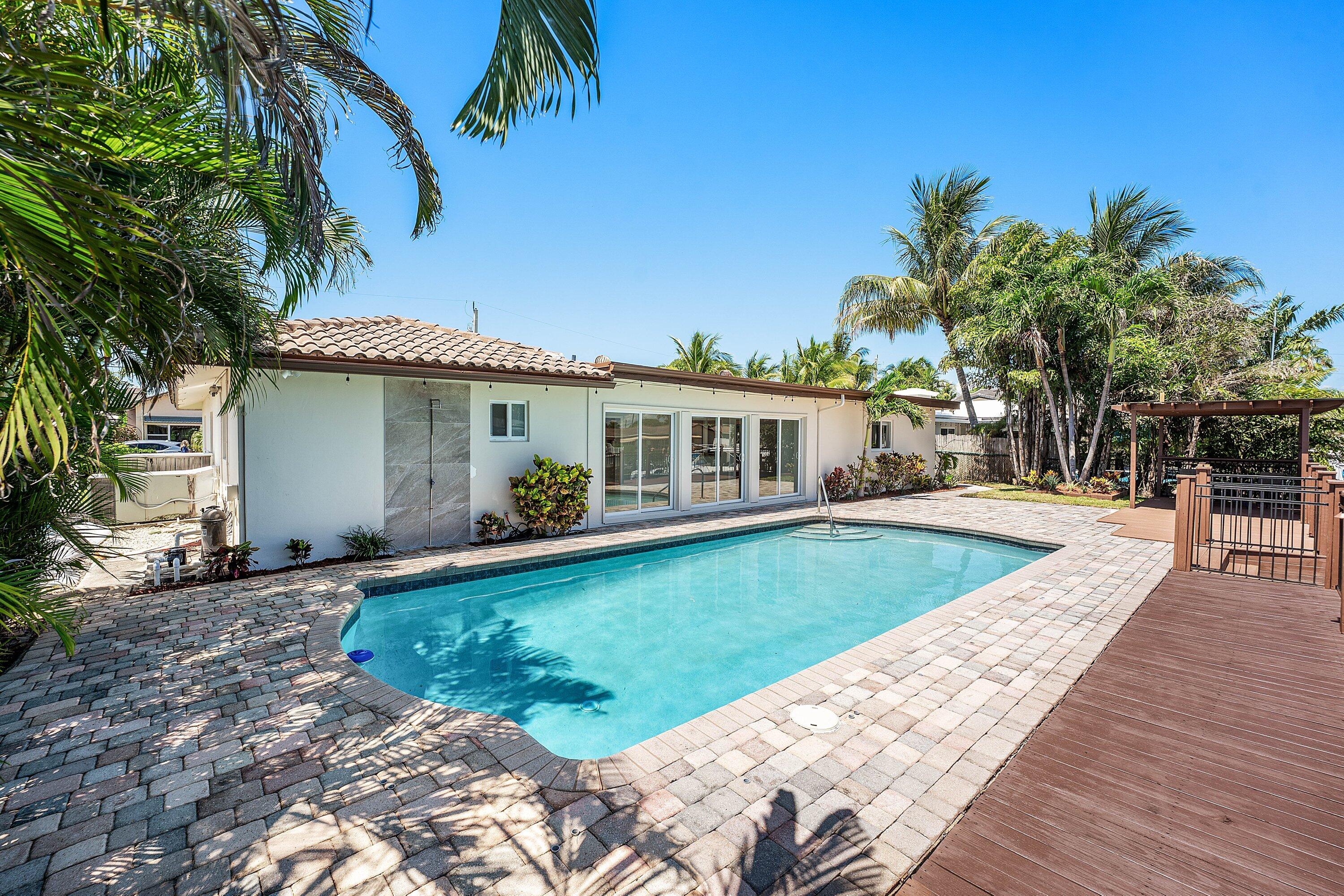 1525 SE 6th, Deerfield Beach FL 33441