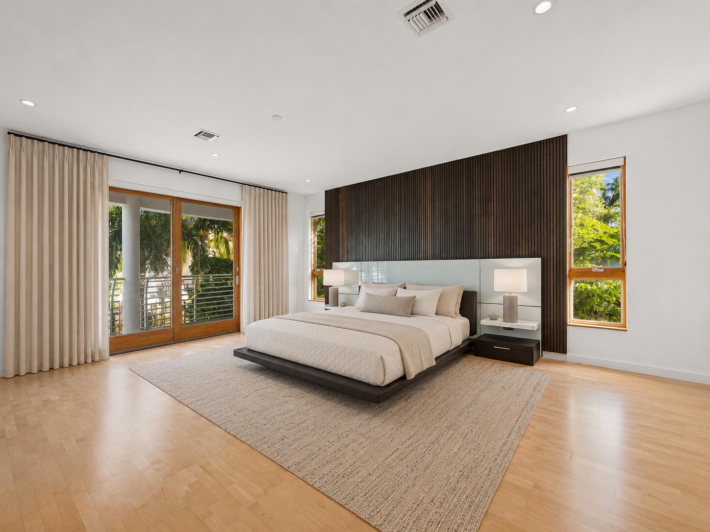 450 Victoria, Fort Lauderdale FL 33301