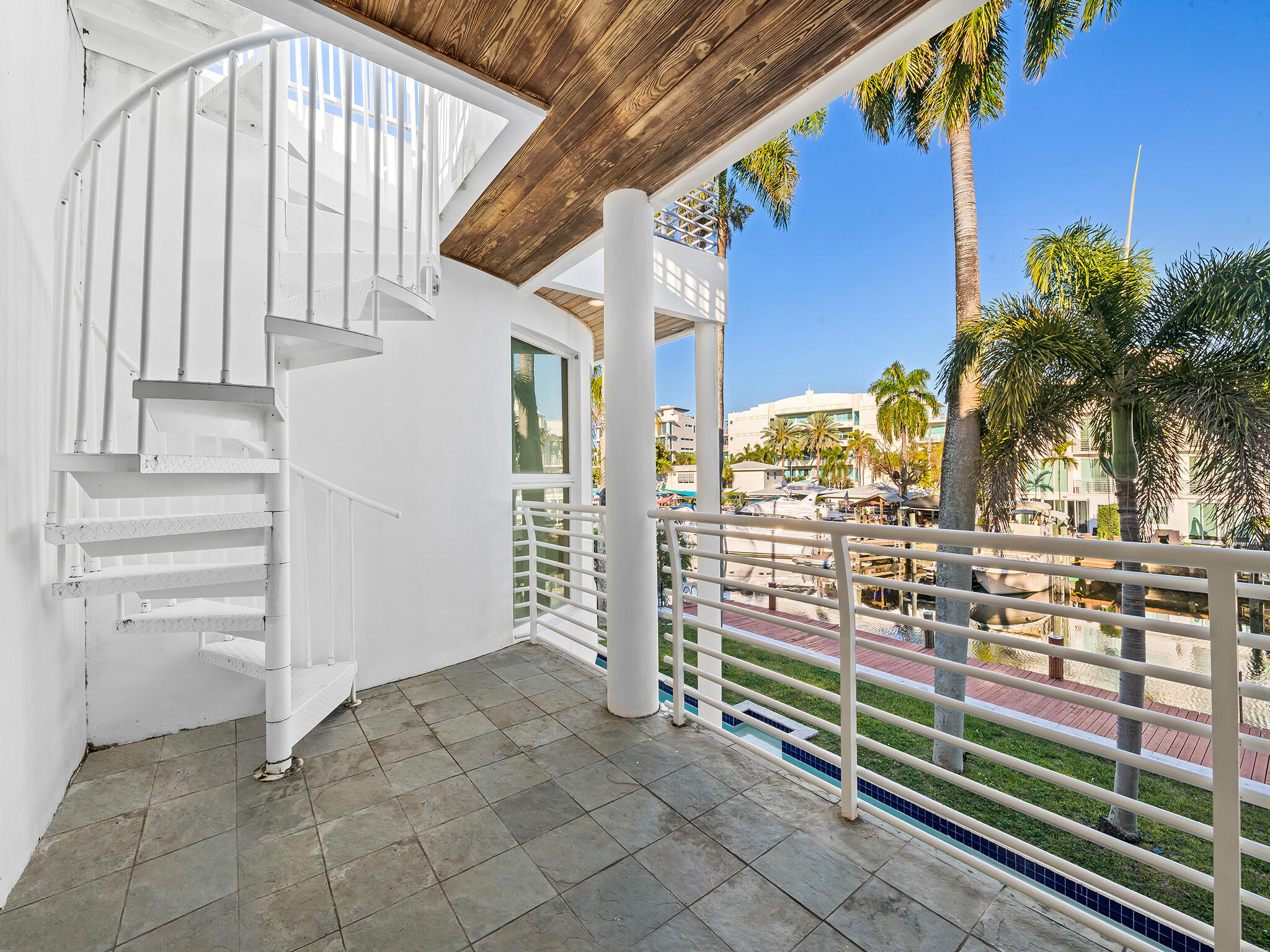 450 Victoria, Fort Lauderdale FL 33301