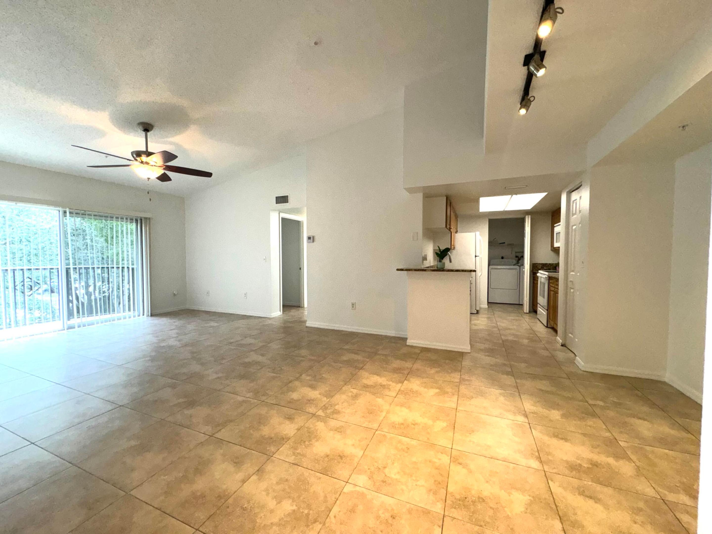 1300 Crestwood #1309, Royal Palm Beach FL 33411