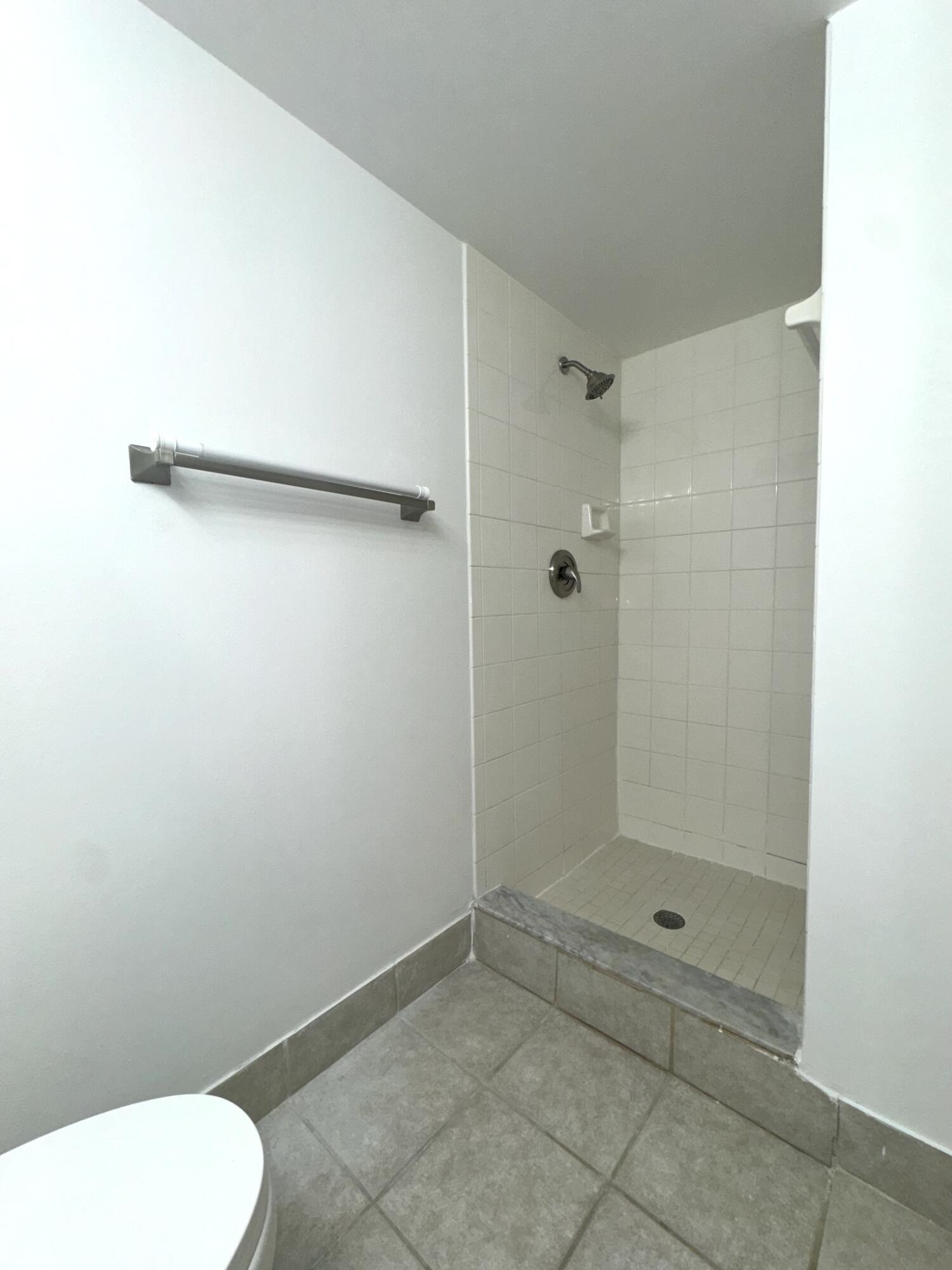 1300 Crestwood #1309, Royal Palm Beach FL 33411