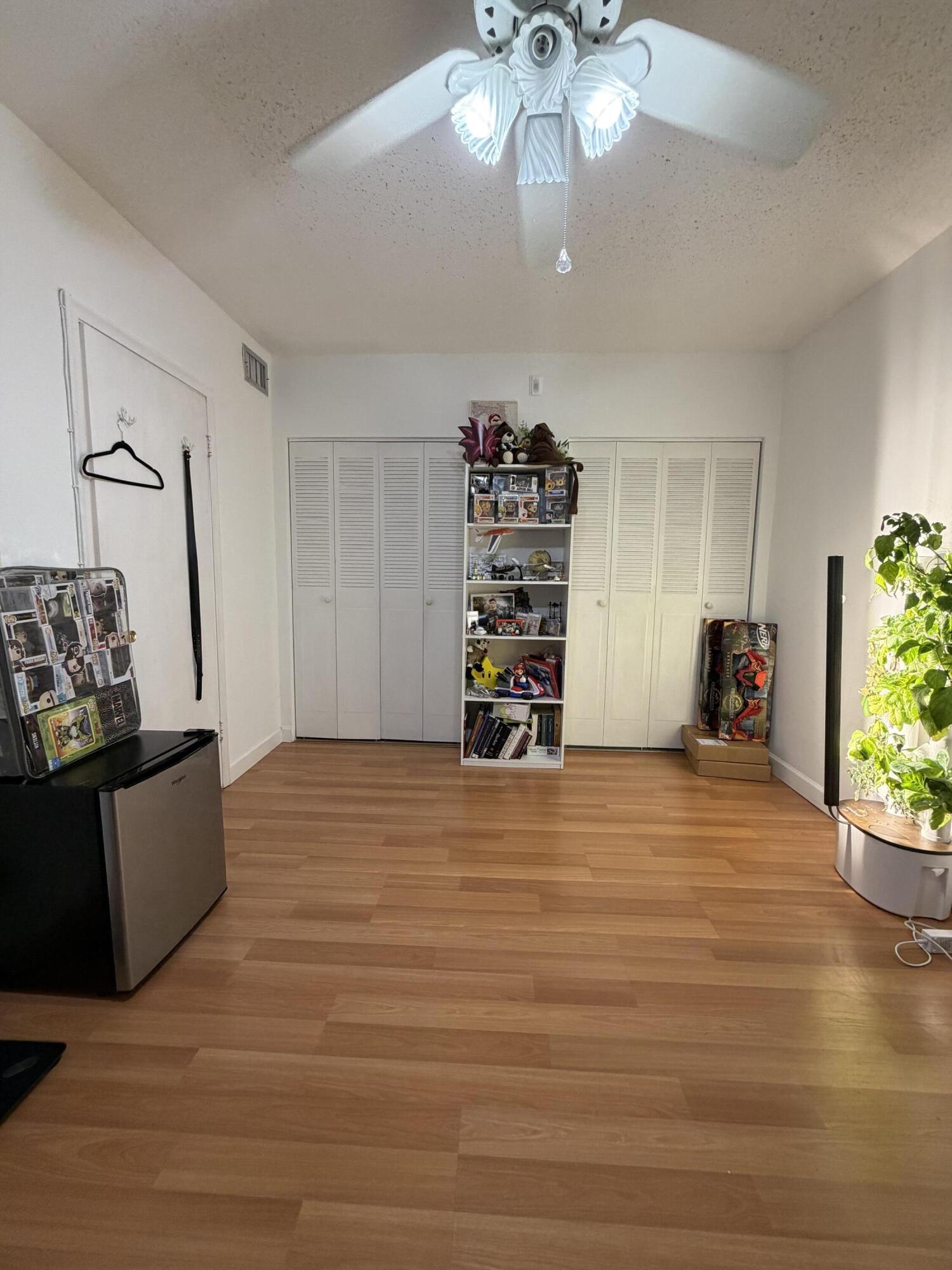 1300 N 17th #206, Hollywood FL 33020