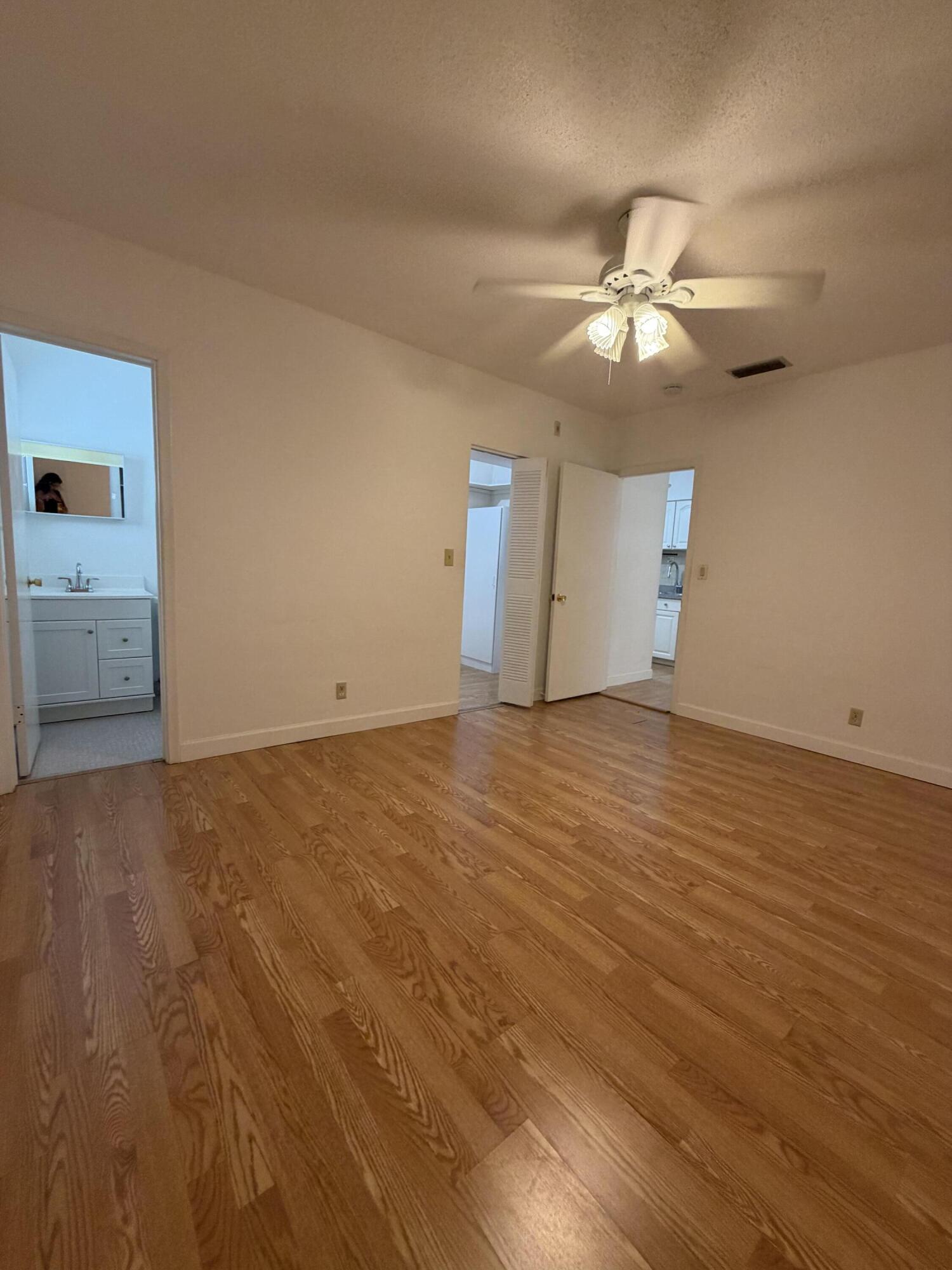 1300 N 17th #206, Hollywood FL 33020