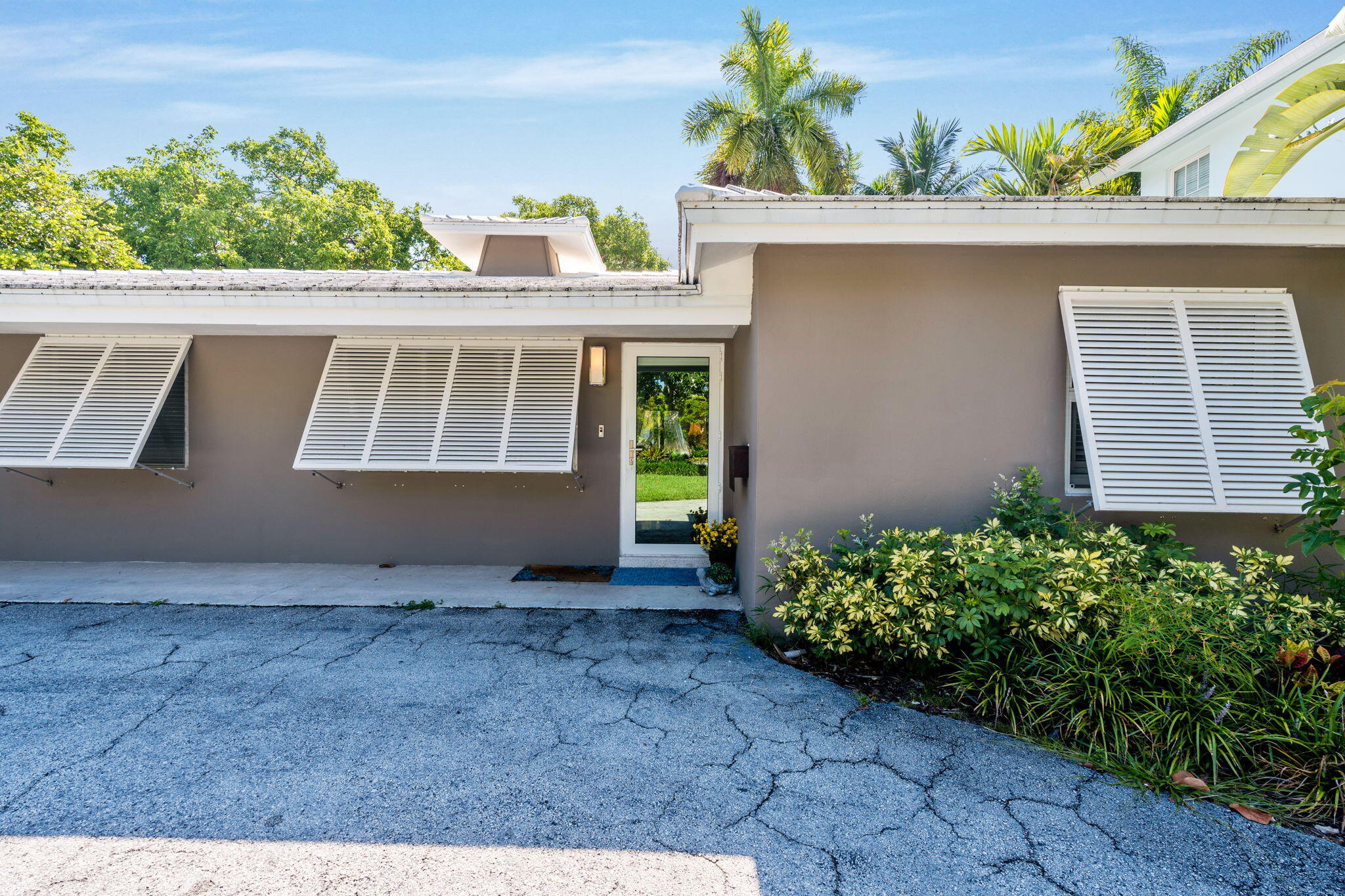 224 N Gordon, Fort Lauderdale FL 33301