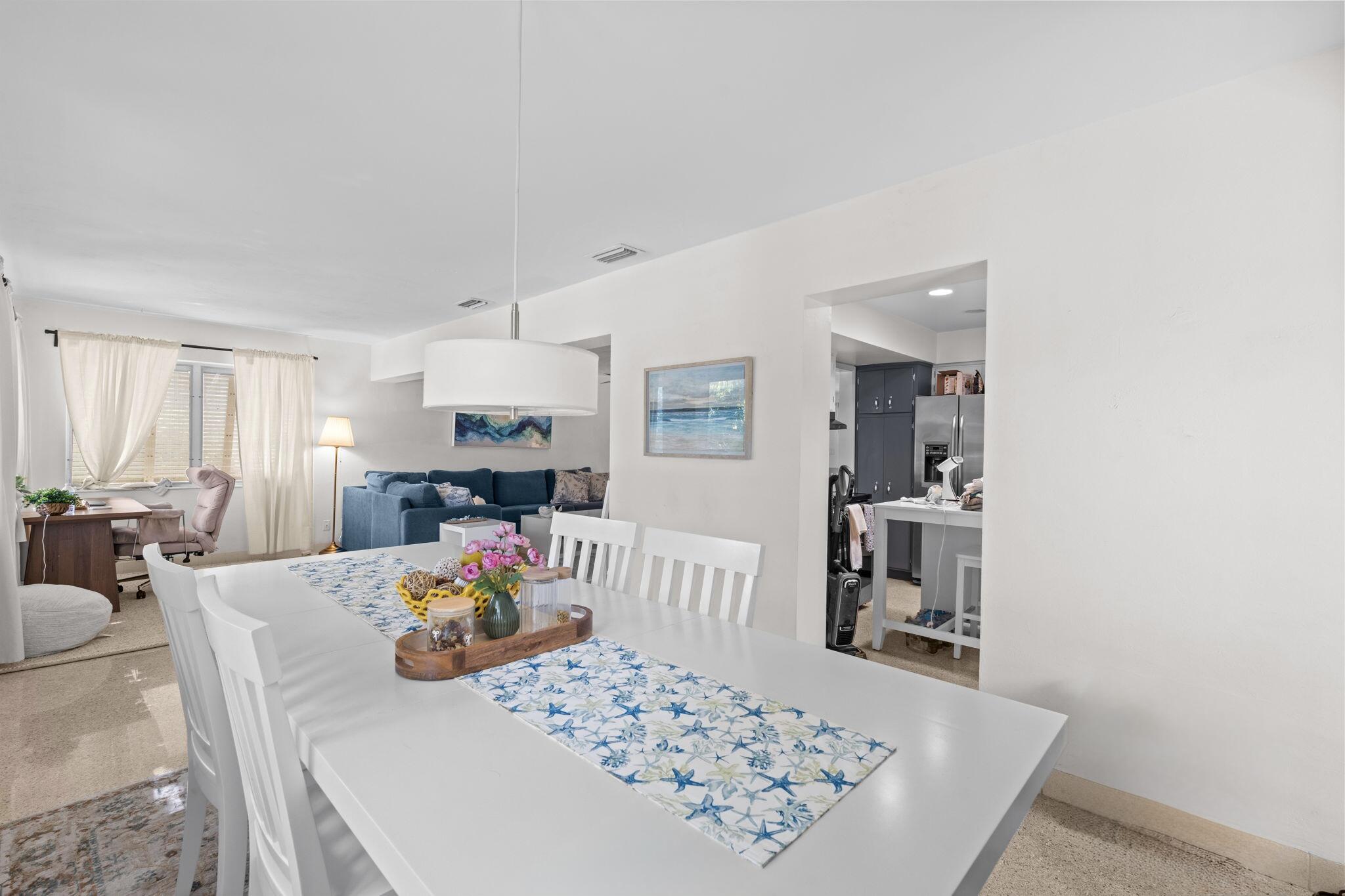 224 N Gordon, Fort Lauderdale FL 33301
