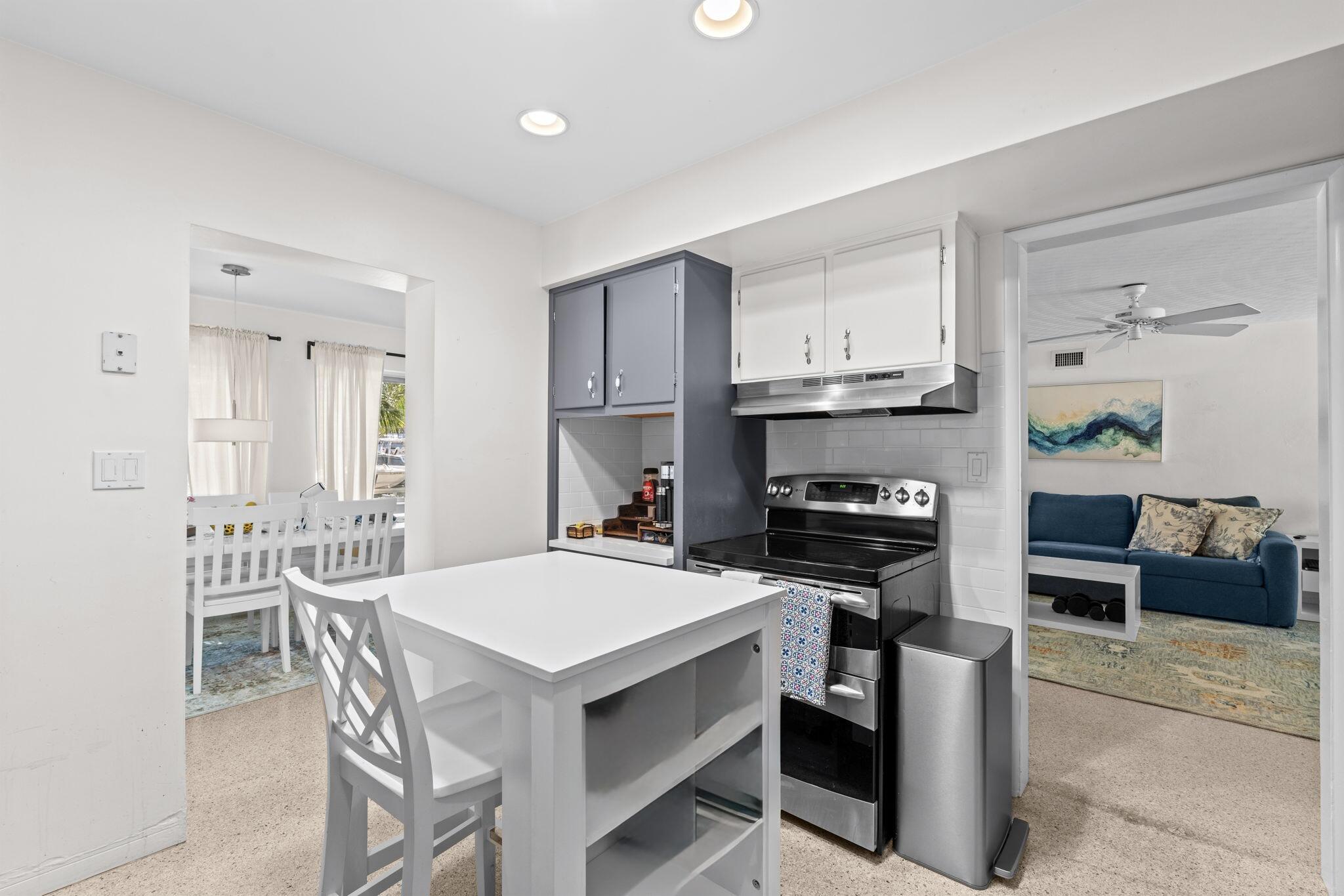 224 N Gordon, Fort Lauderdale FL 33301
