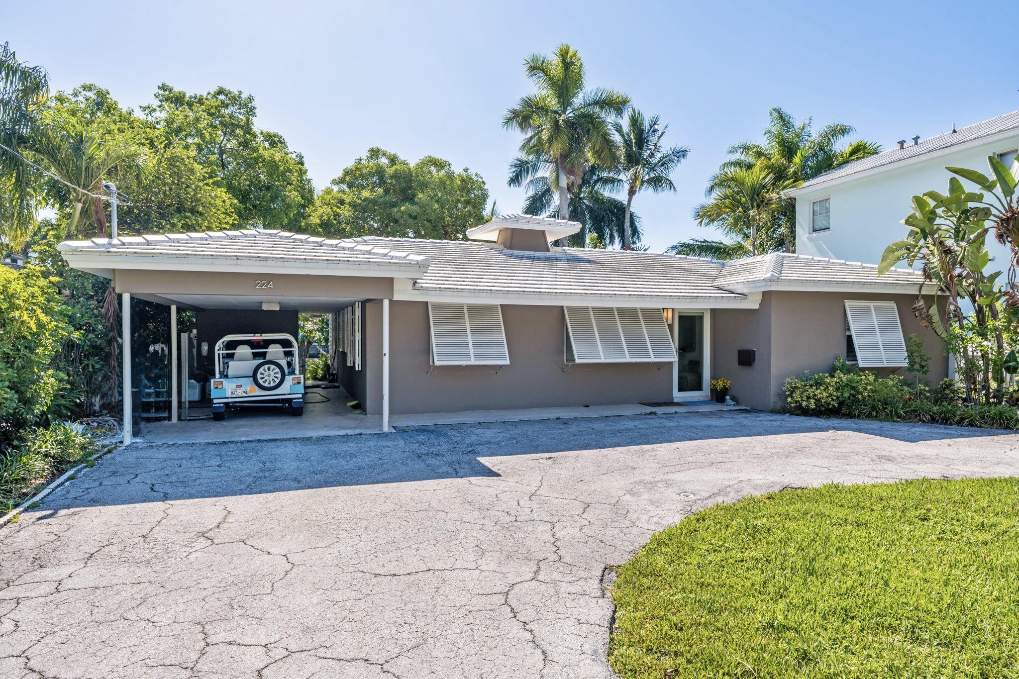 224 N Gordon, Fort Lauderdale FL 33301