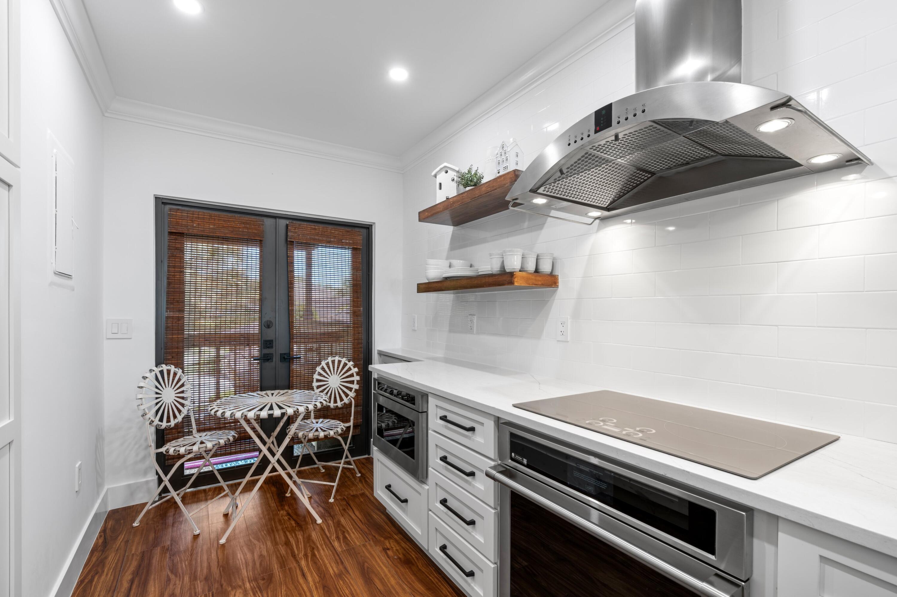 2835 Polo Island #H202, Wellington FL 33414