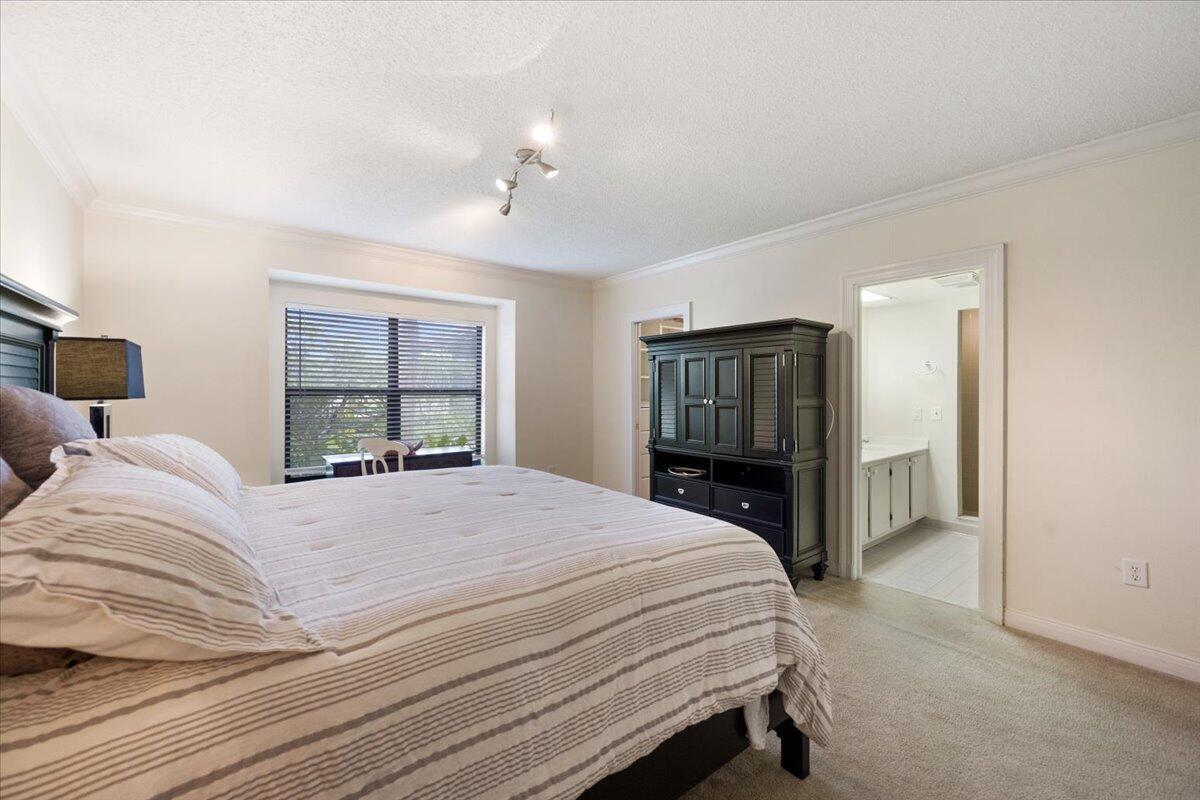 2835 Polo Island #H202, Wellington FL 33414