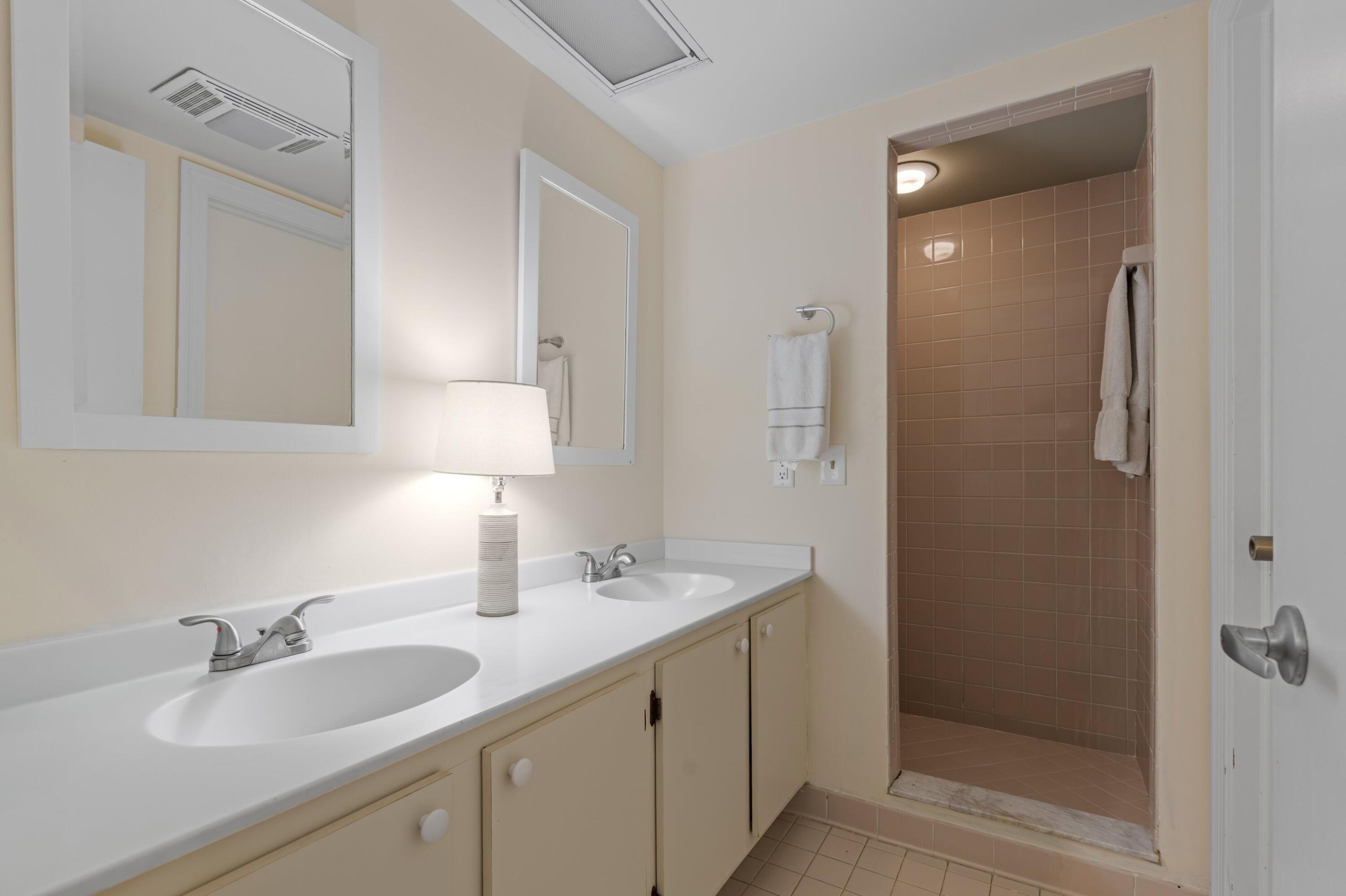 2835 Polo Island #H202, Wellington FL 33414
