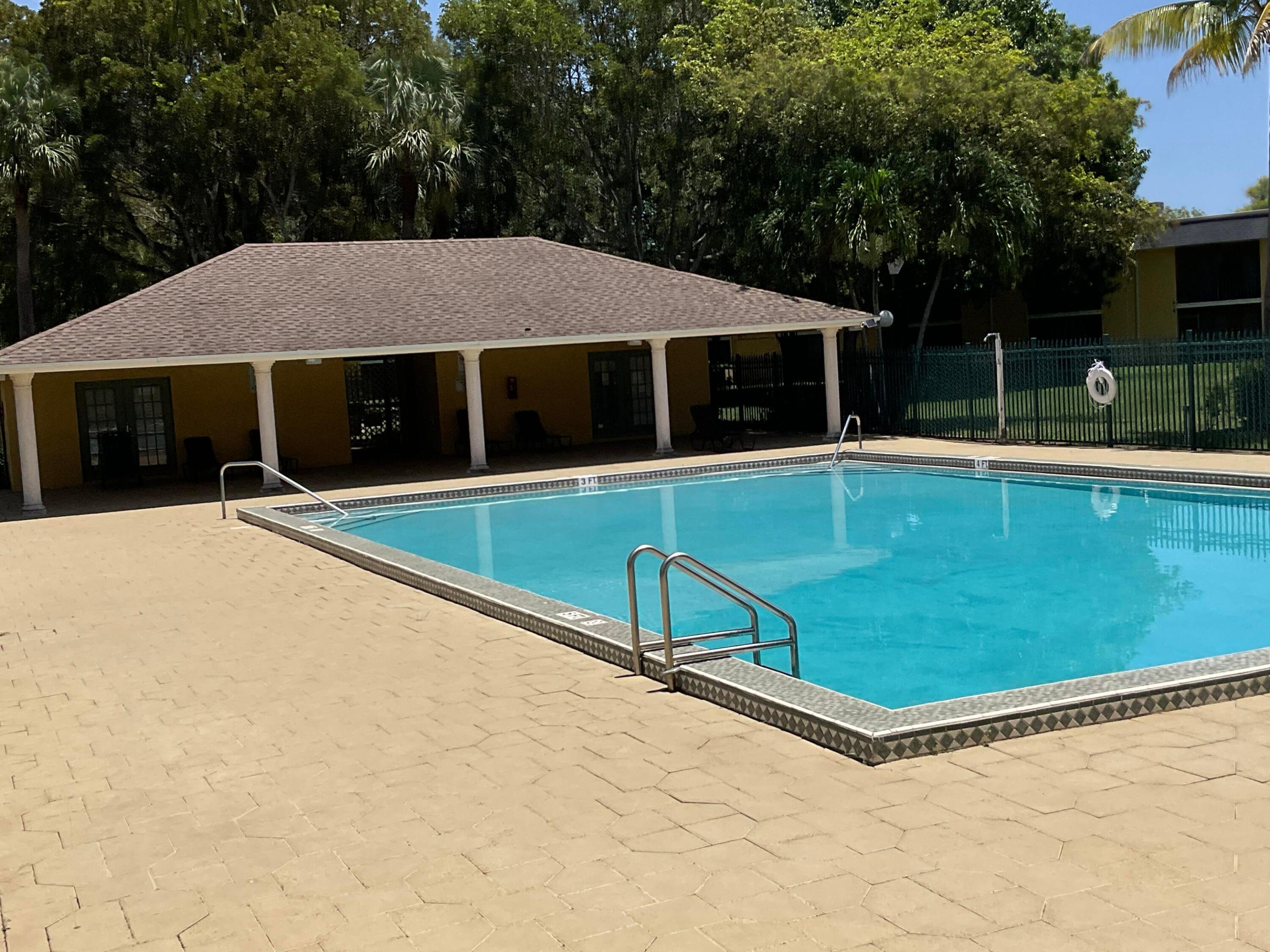 310 Meadows, Boynton Beach FL 33436