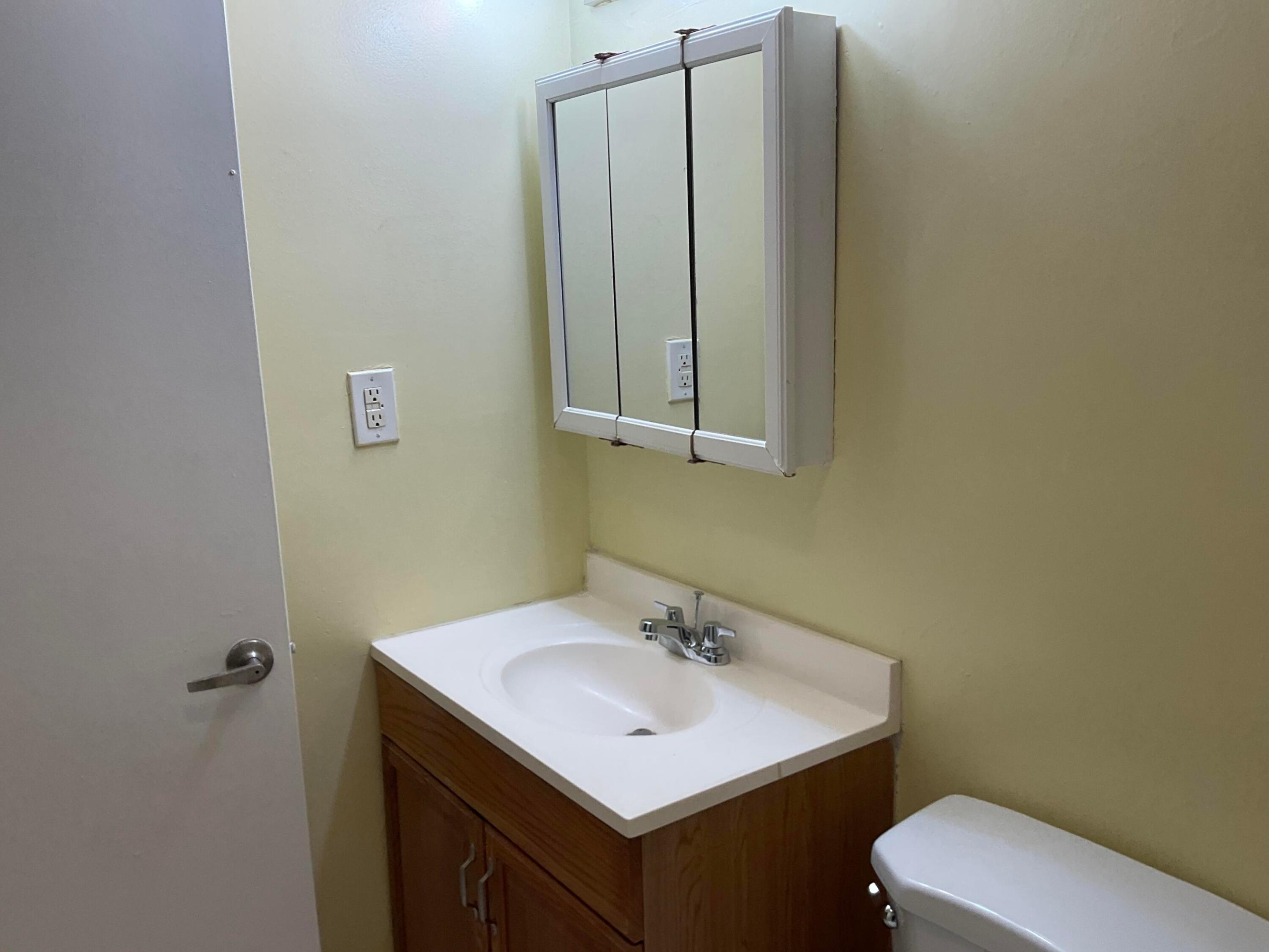 310 Meadows, Boynton Beach FL 33436