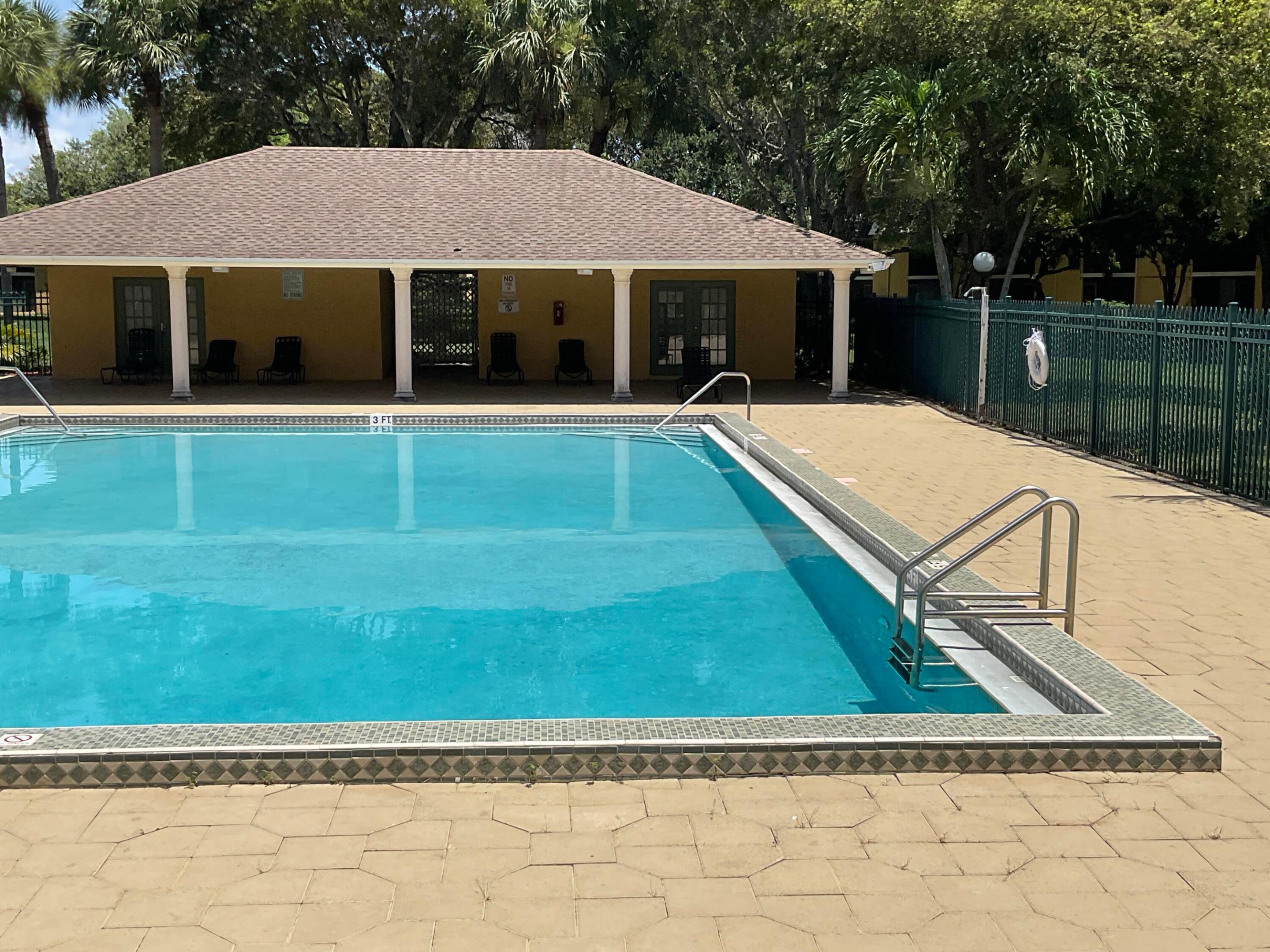 310 Meadows, Boynton Beach FL 33436