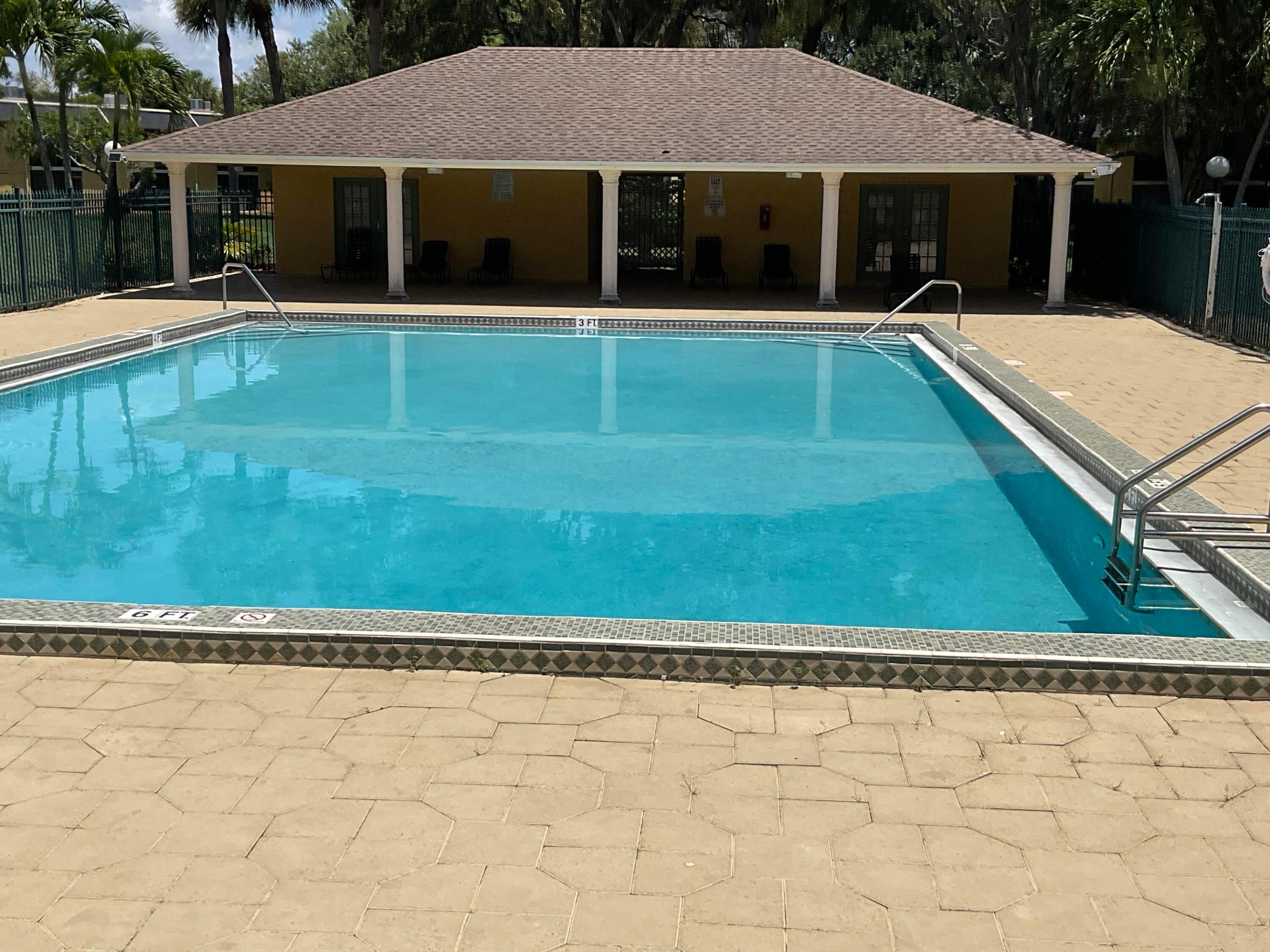310 Meadows, Boynton Beach FL 33436