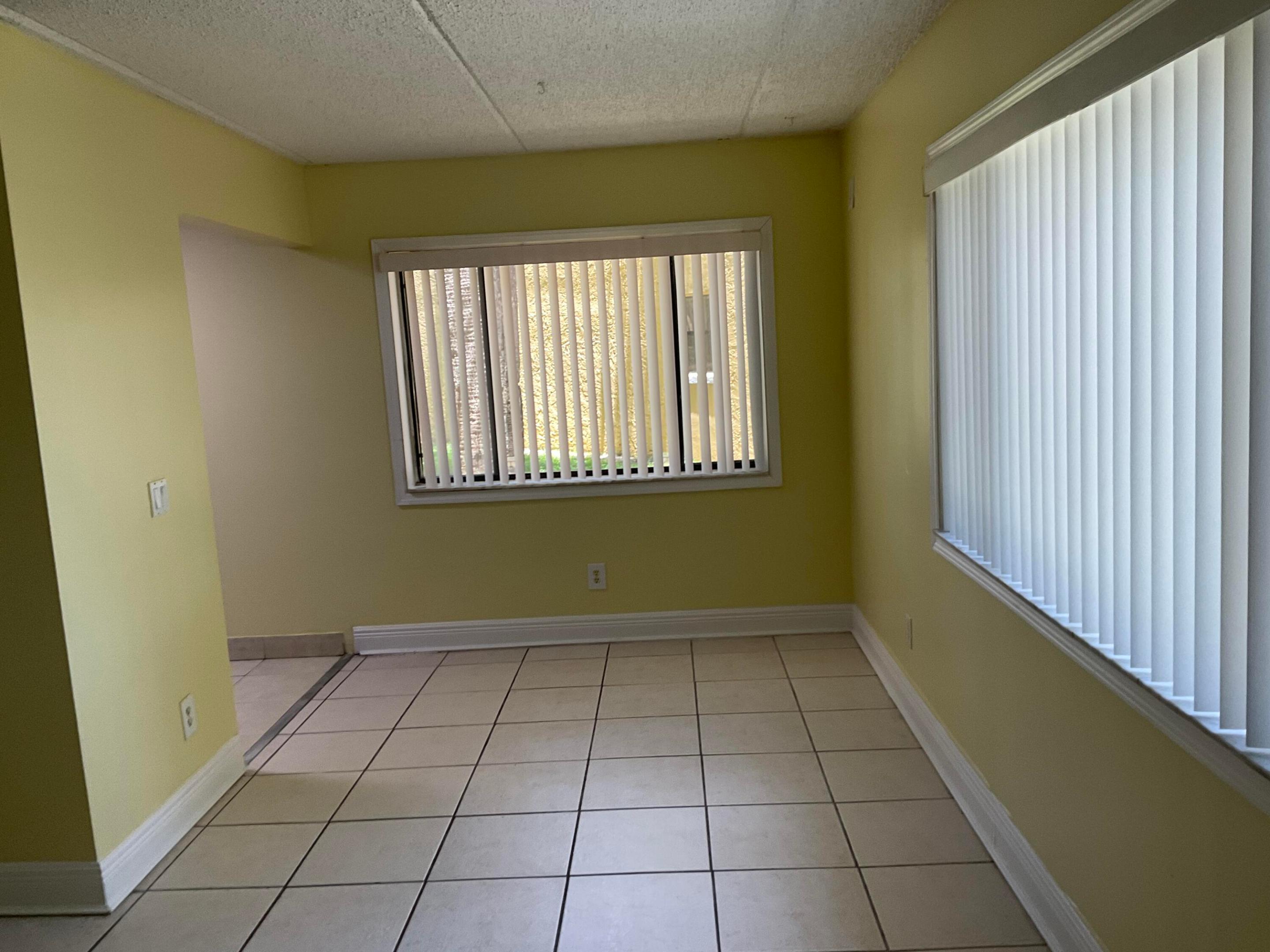 310 Meadows, Boynton Beach FL 33436