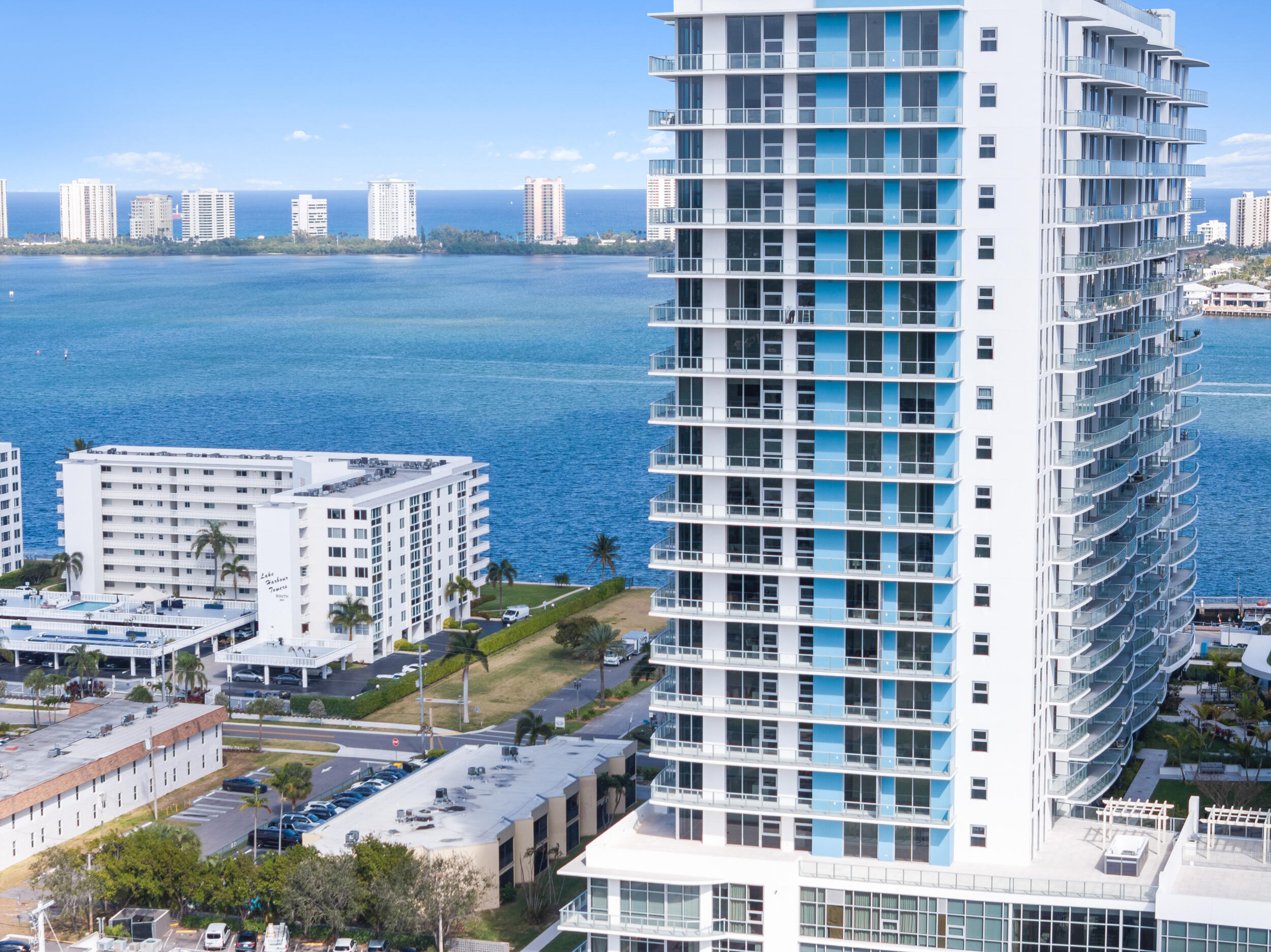220 Lake Shore #1523, Lake Park FL 33403