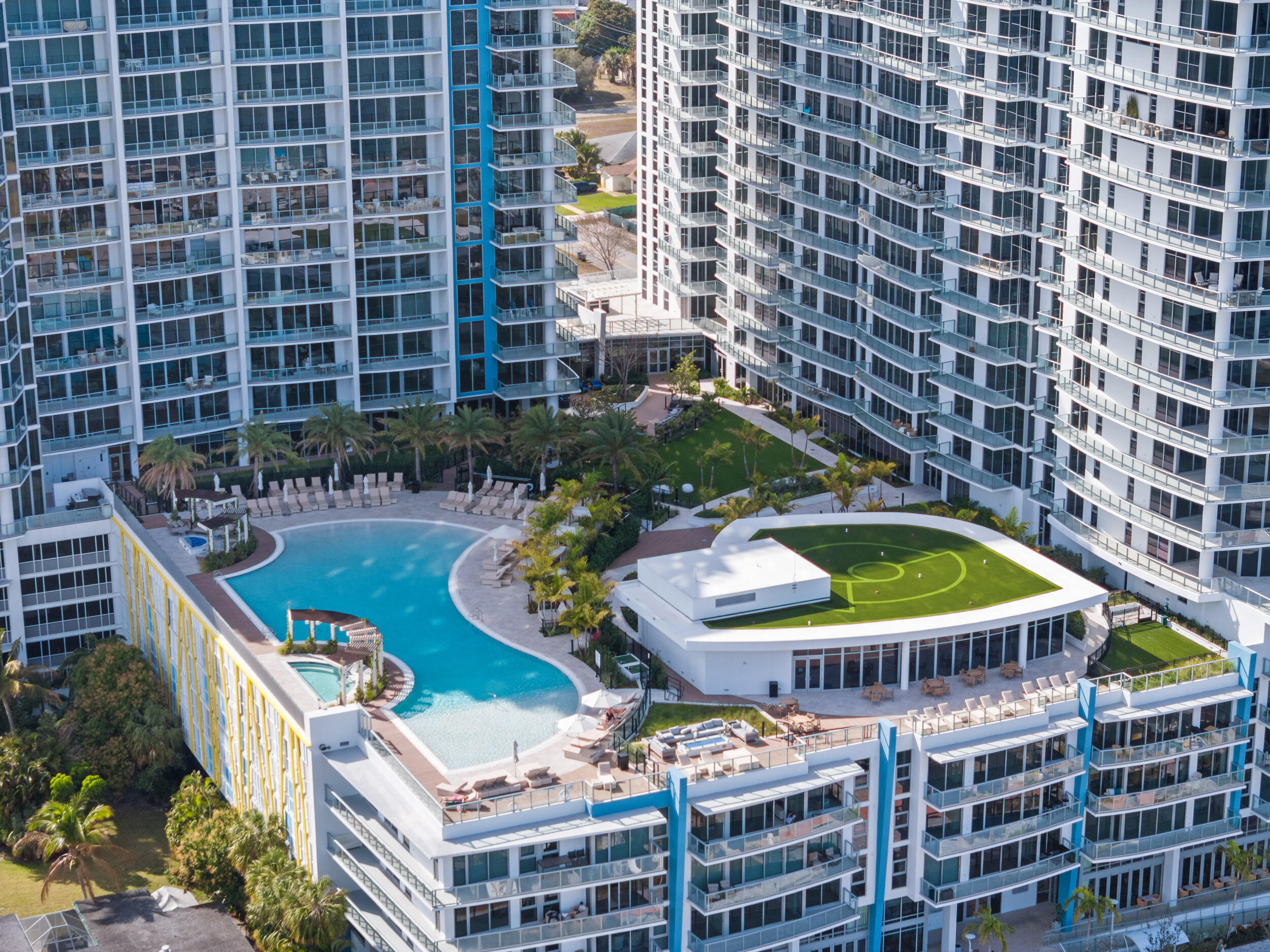220 Lake Shore #1523, Lake Park FL 33403