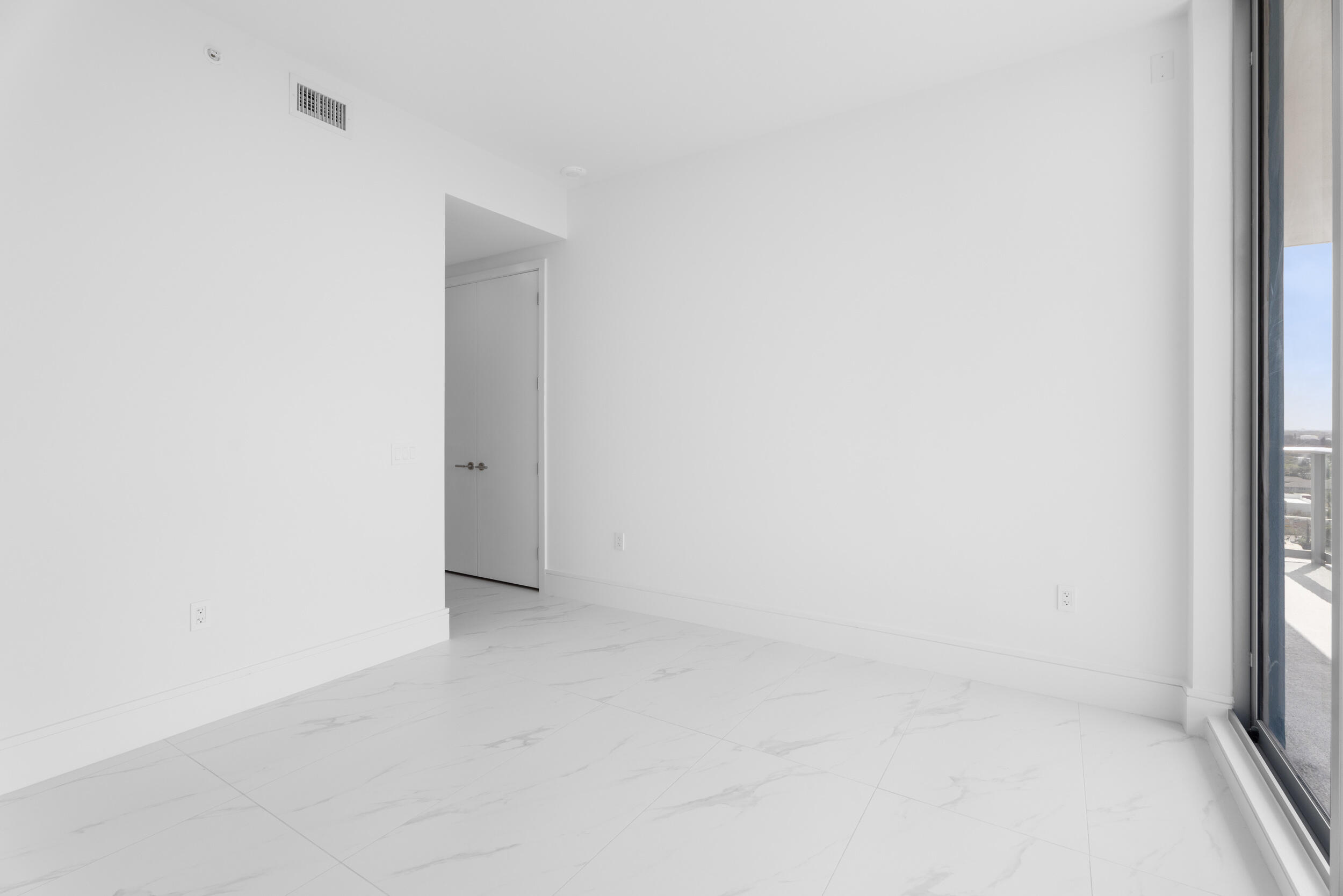220 Lake Shore #1523, Lake Park FL 33403