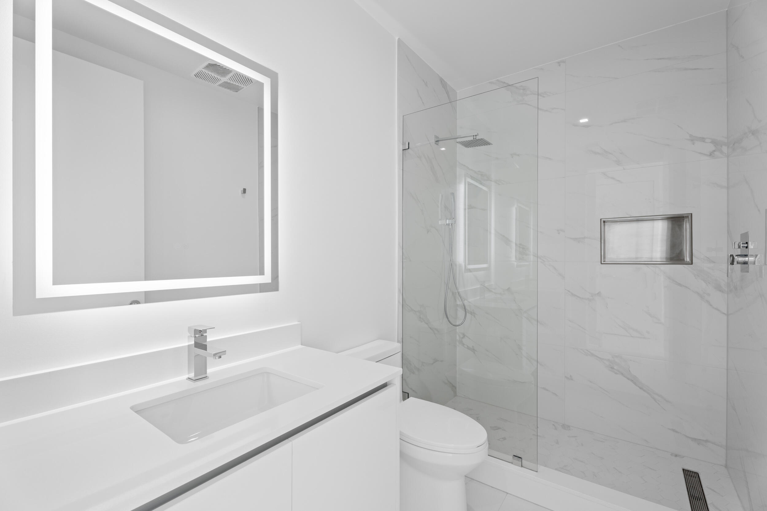 220 Lake Shore #1523, Lake Park FL 33403