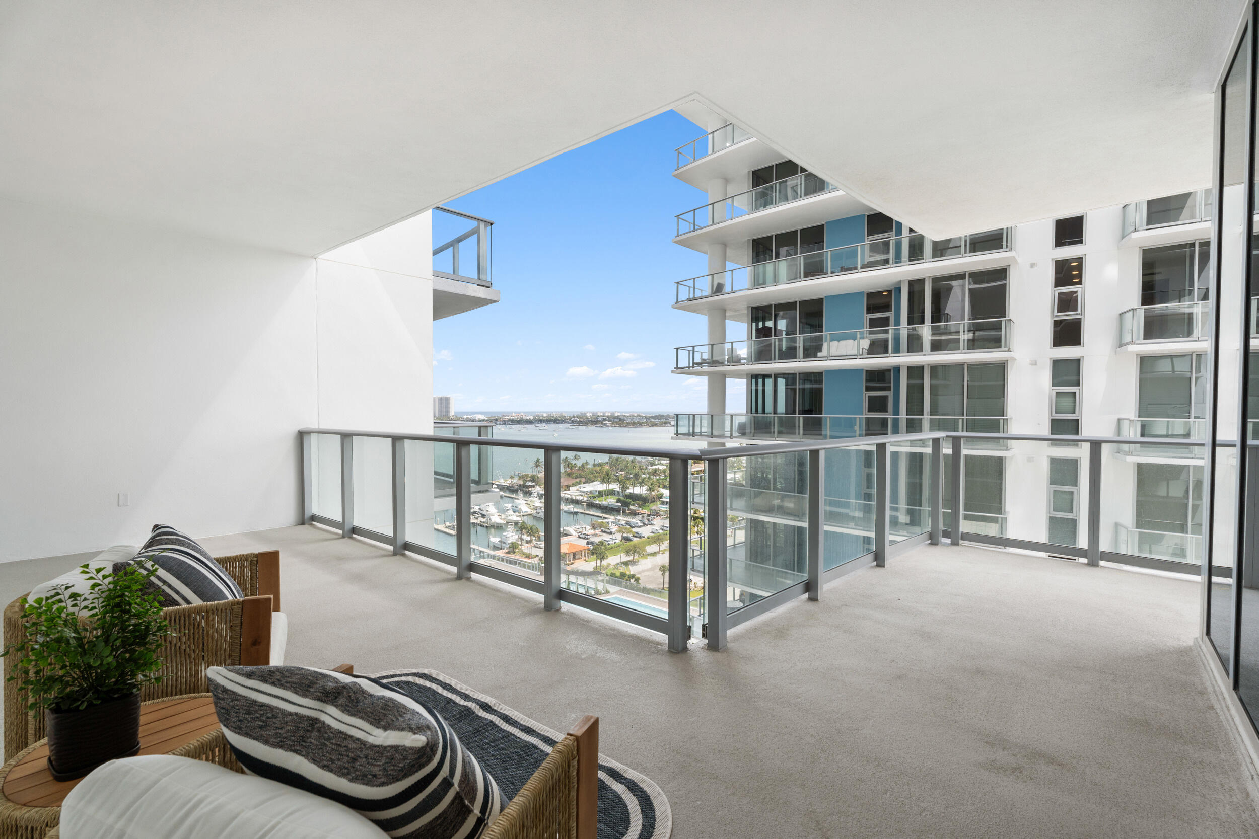 220 Lake Shore #1523, Lake Park FL 33403