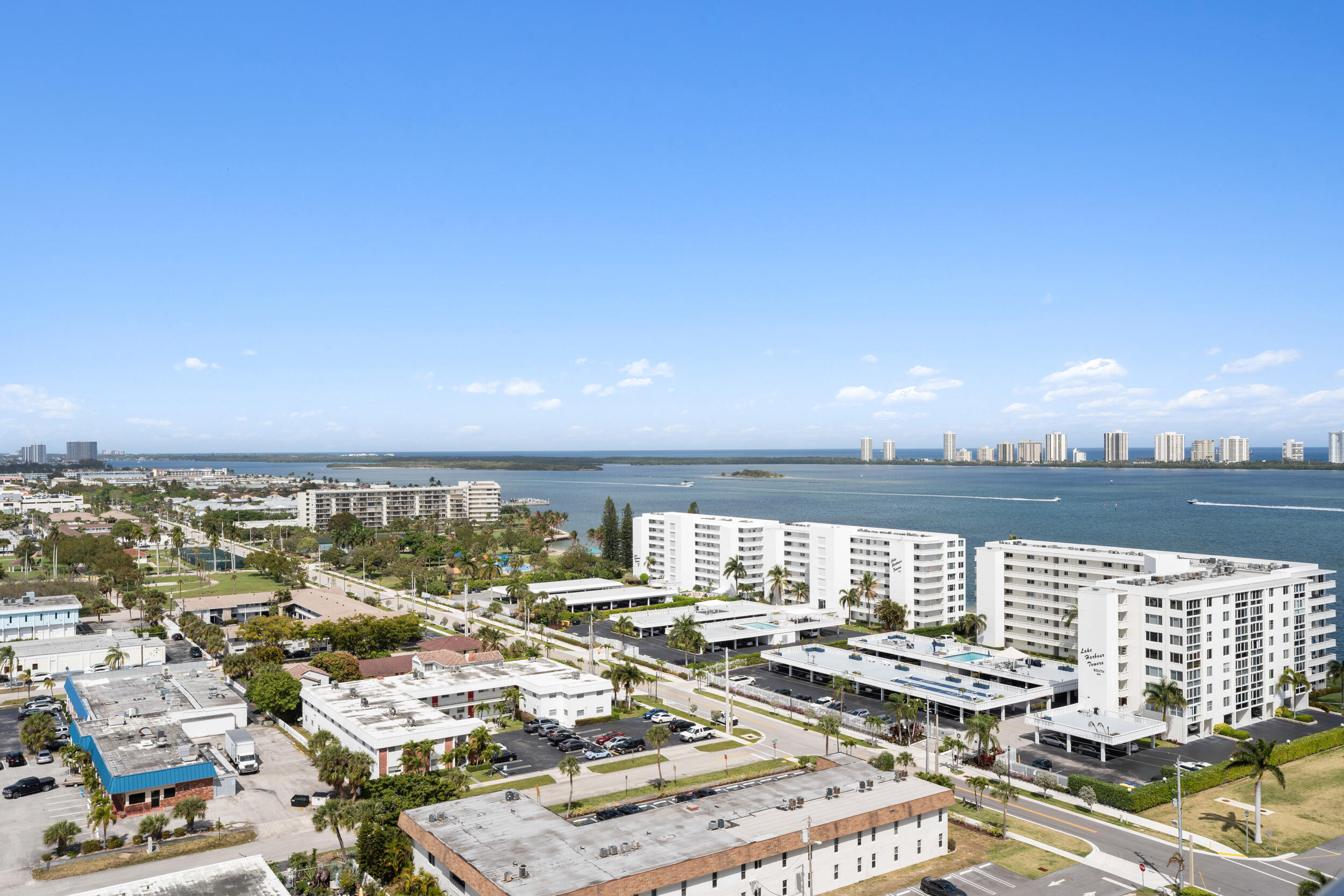 220 Lake Shore #1523, Lake Park FL 33403