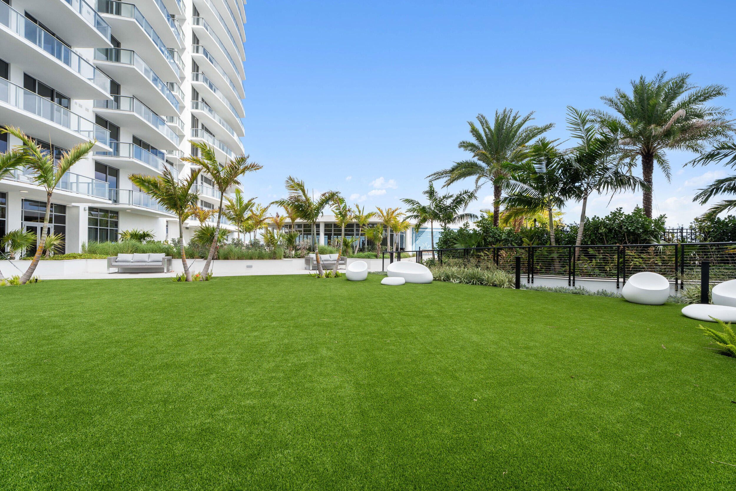 220 Lake Shore #1523, Lake Park FL 33403