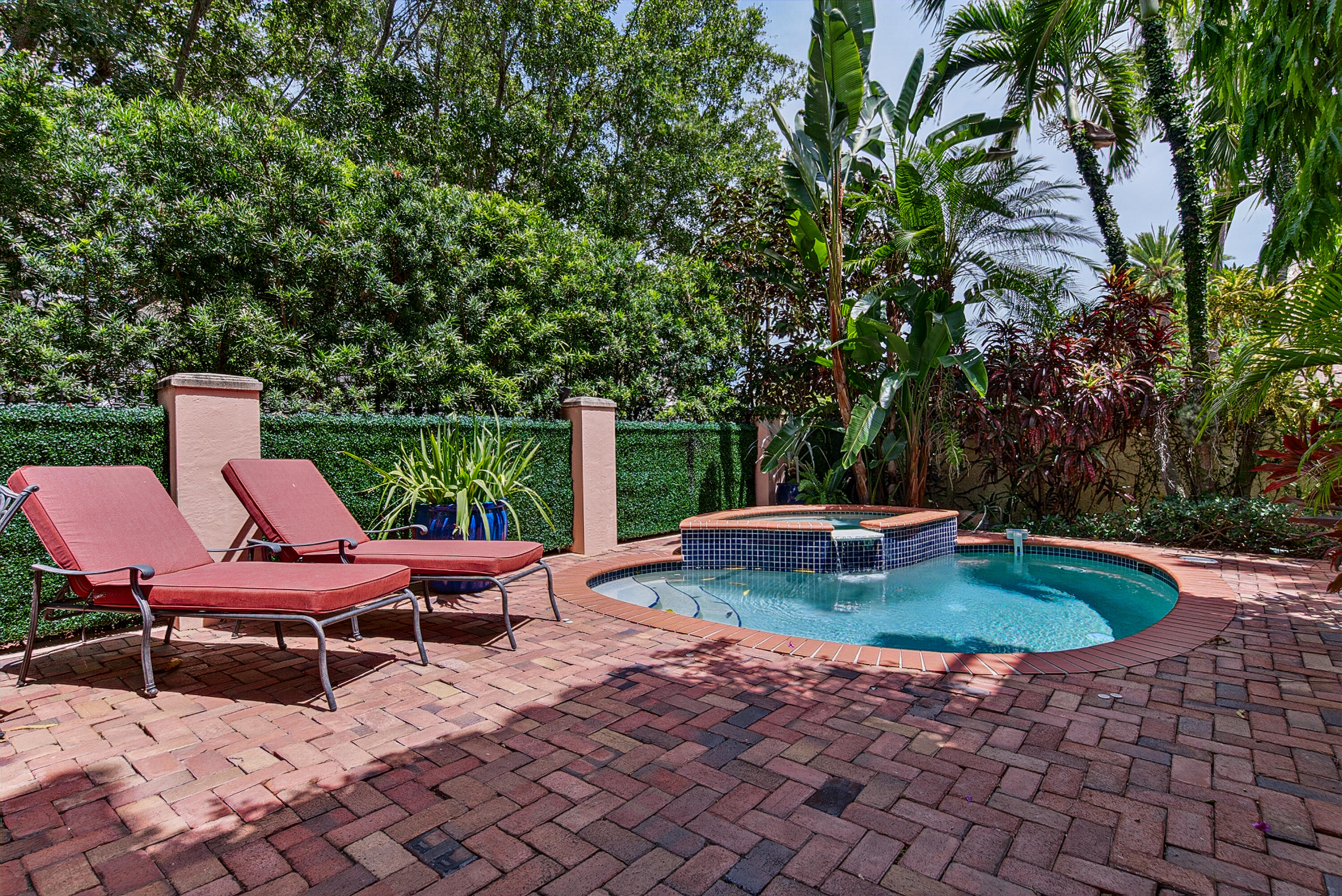 31 SE 10th, Fort Lauderdale FL 33301